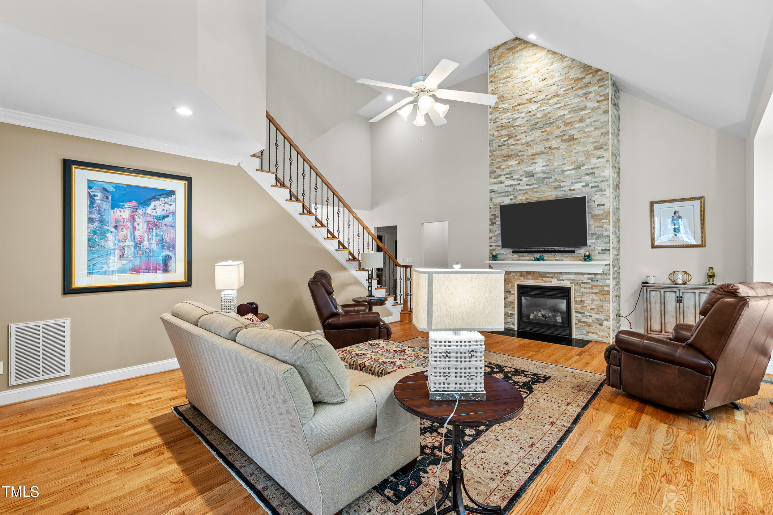 105 Bending Oak Way