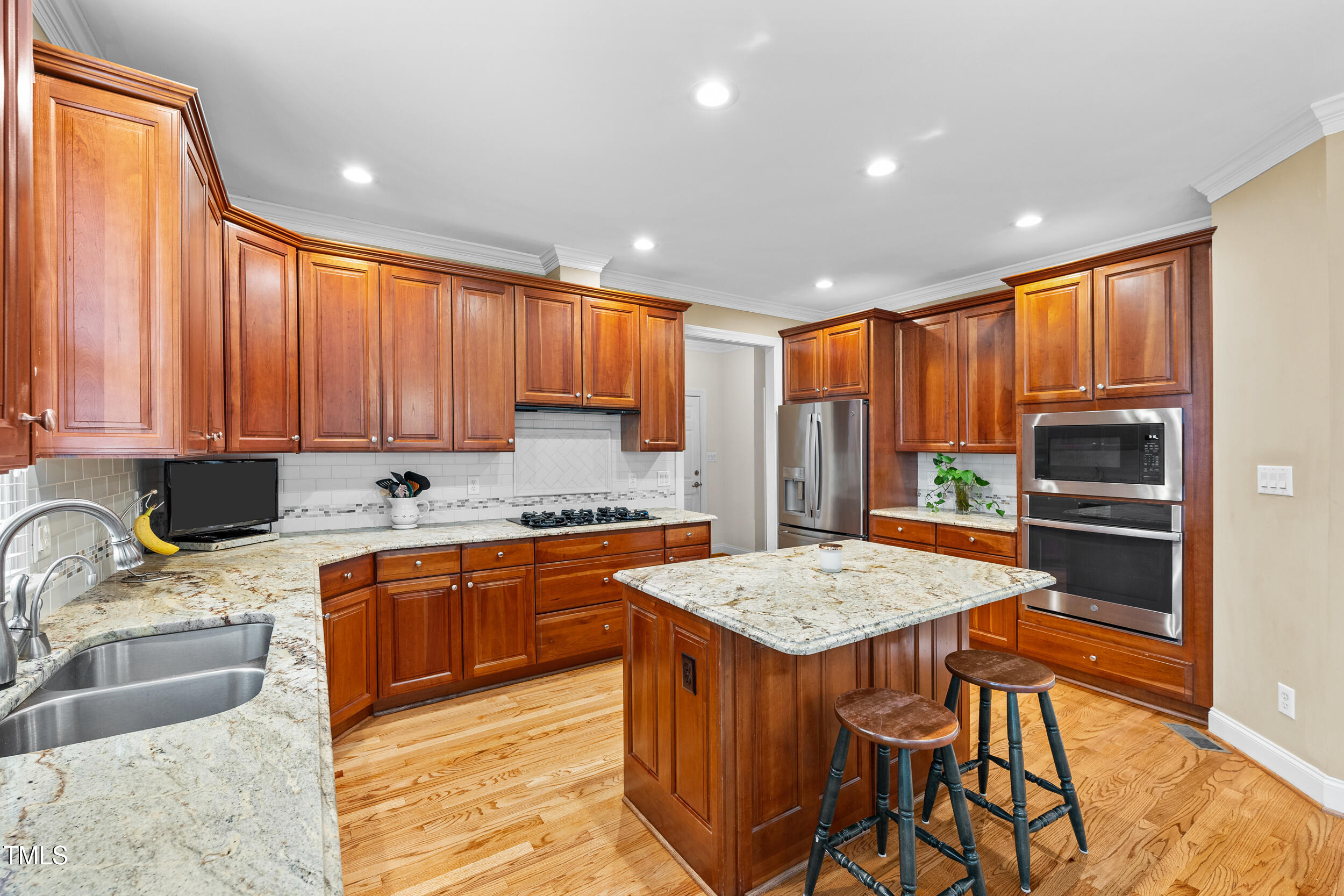105 Bending Oak Way