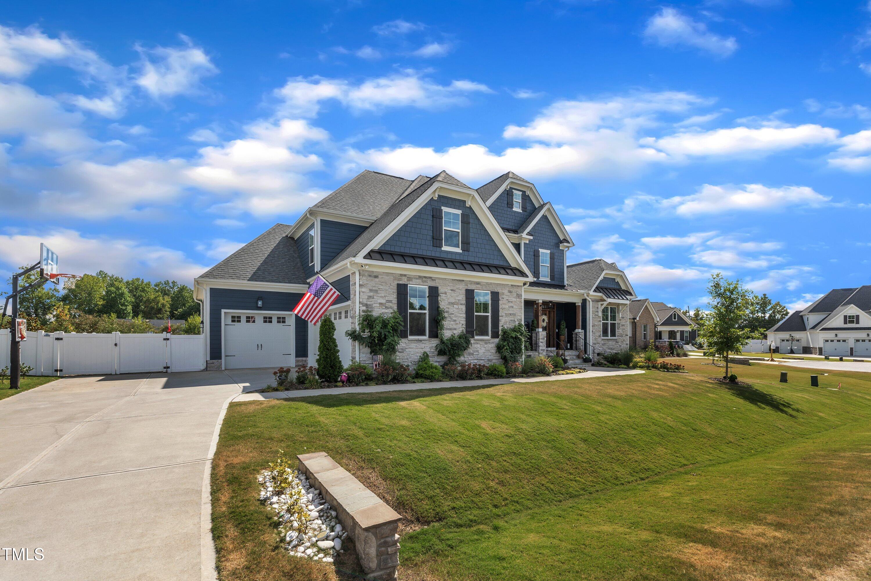 63 Maeview Lane