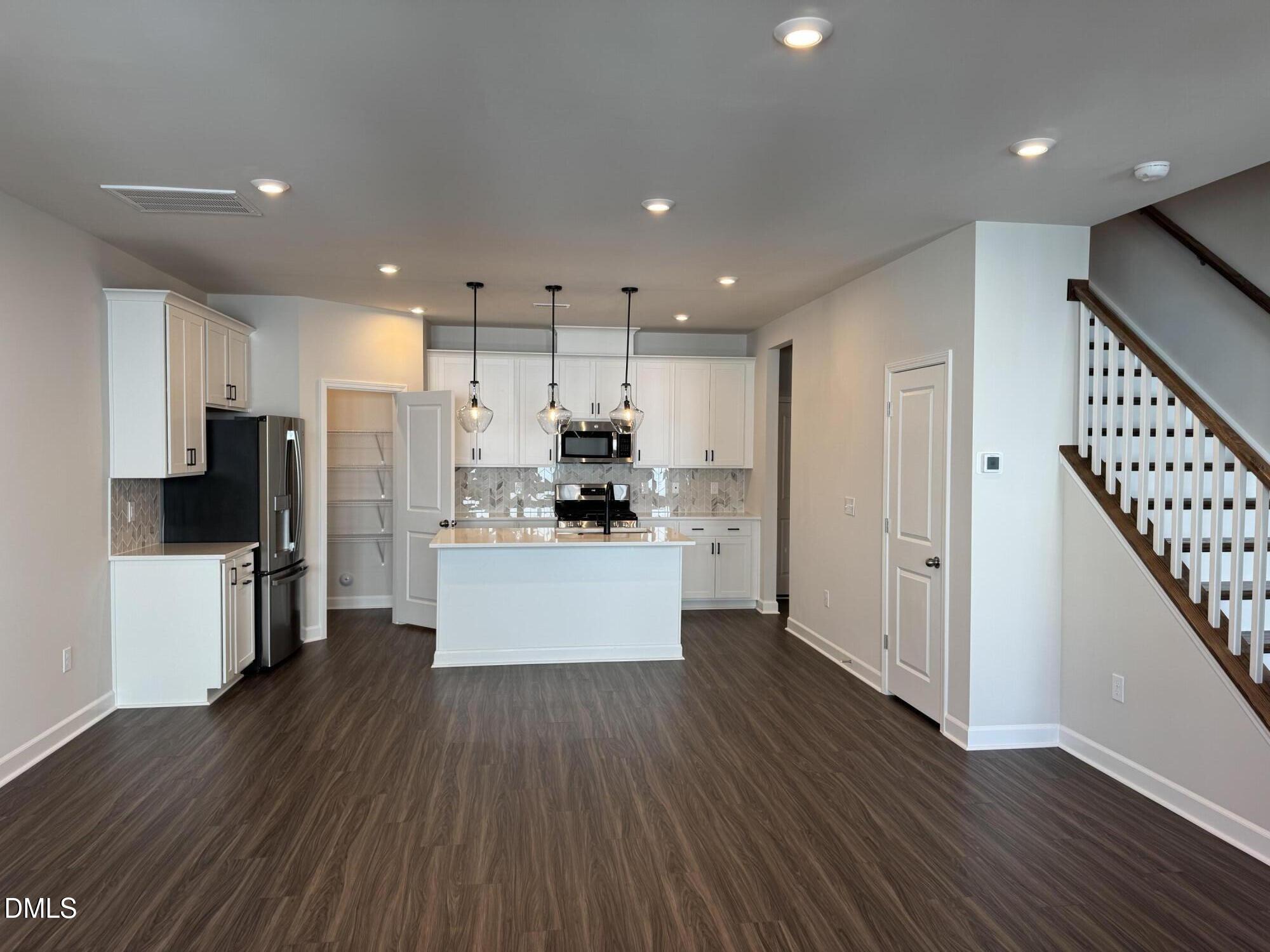 605 Brackenberry Alley