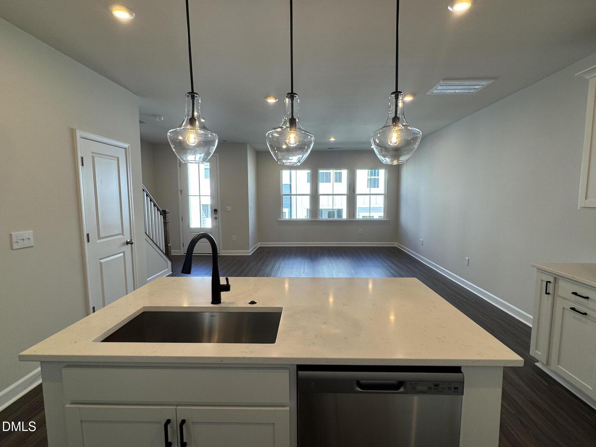 605 Brackenberry Alley