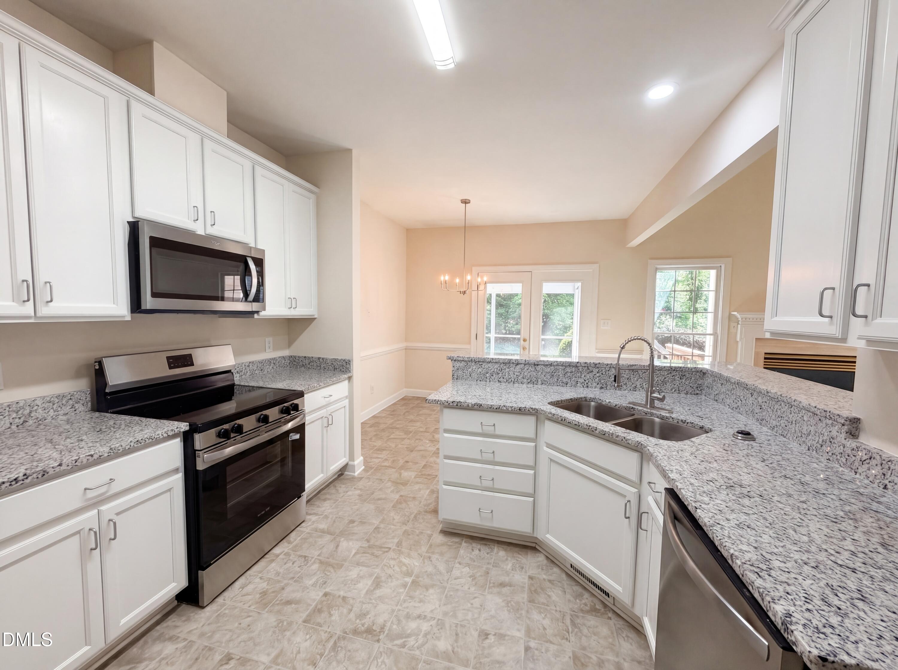 6128 Remington Lake Drive