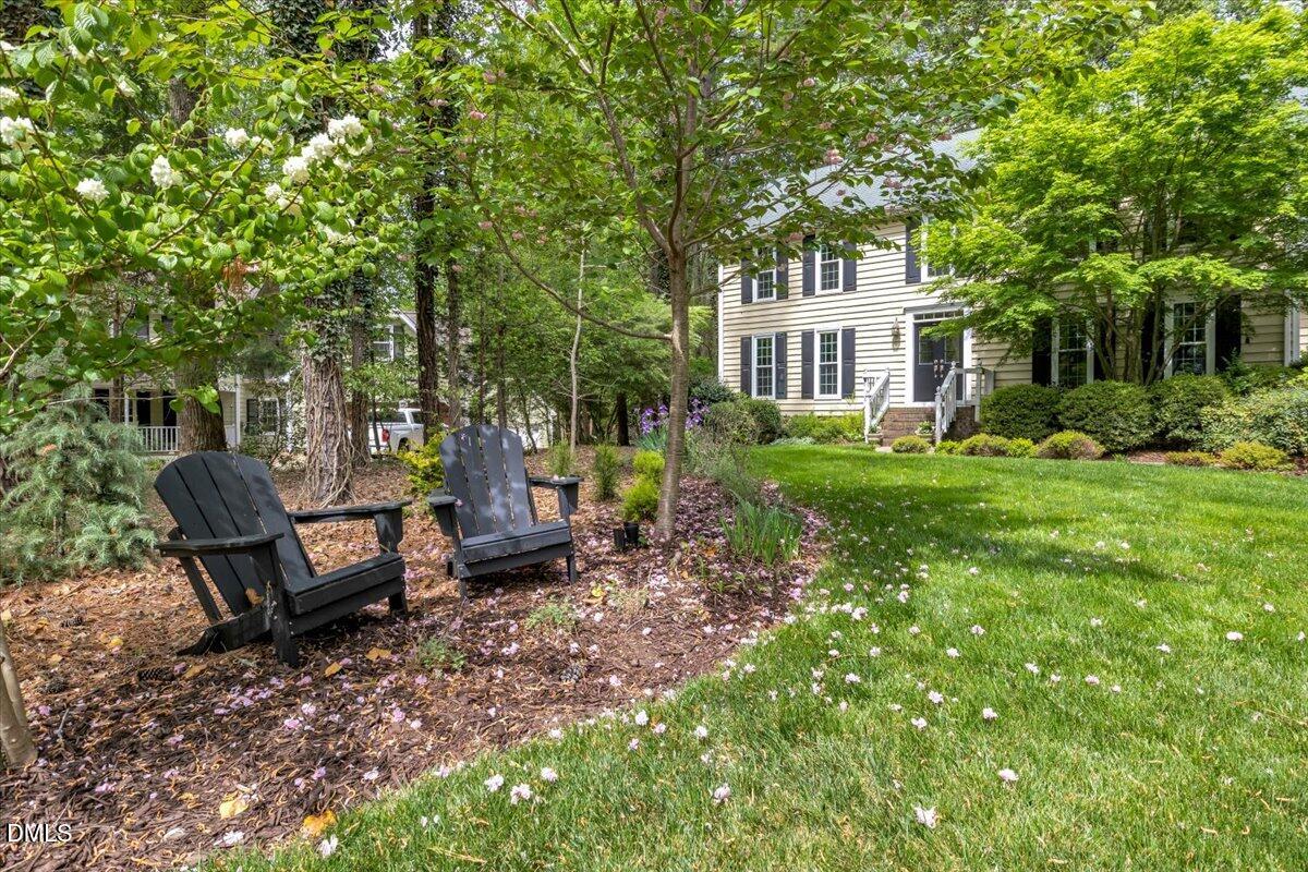 11820 Edgewater Court