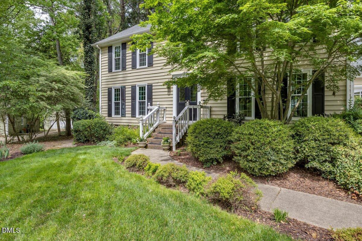 11820 Edgewater Court