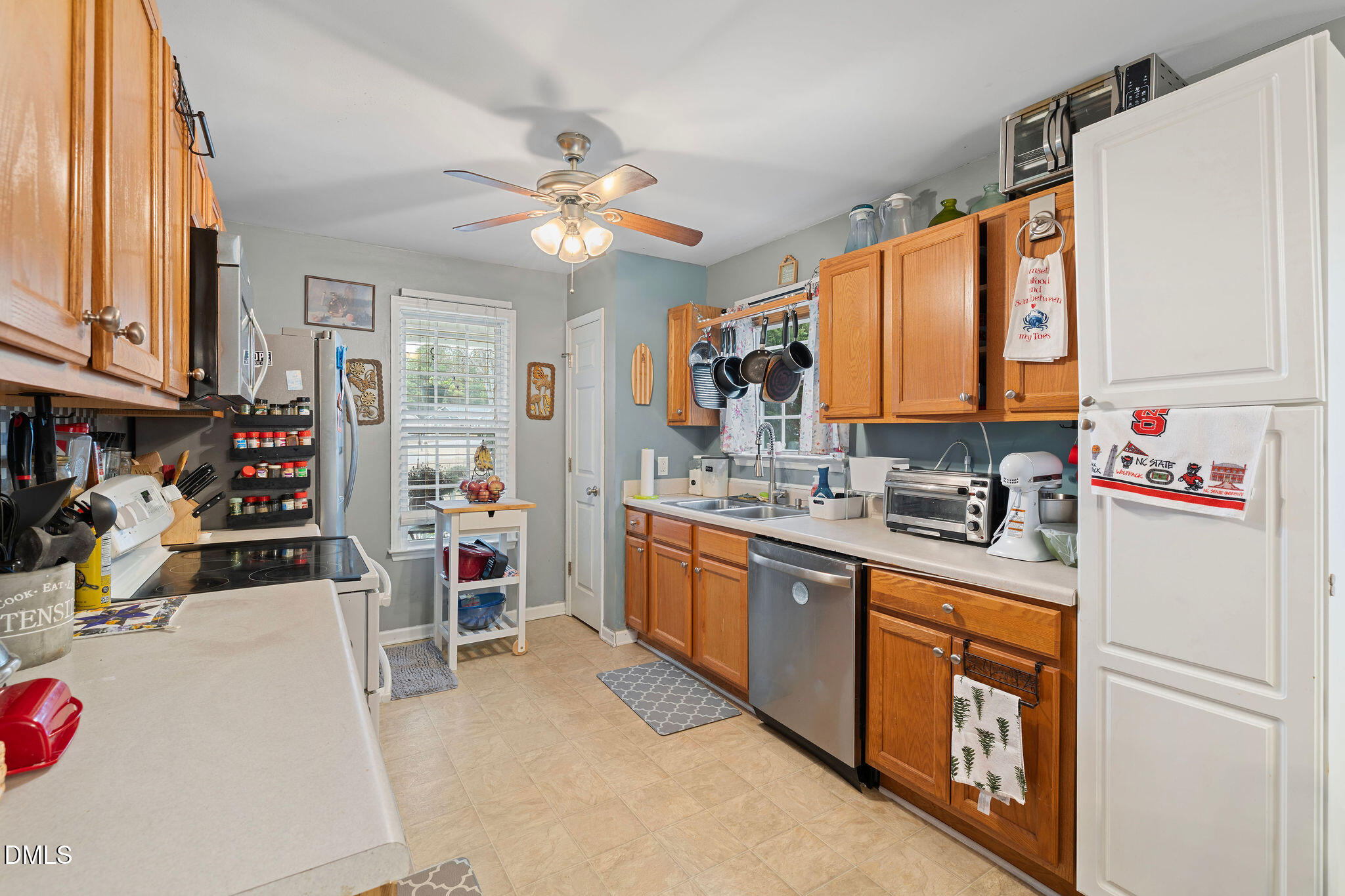 35 S Dandelion Green Court