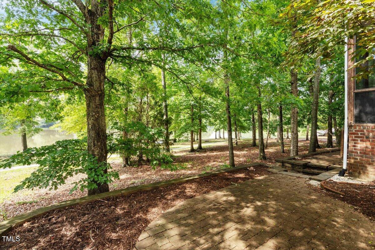 405 Commons Walk Circle