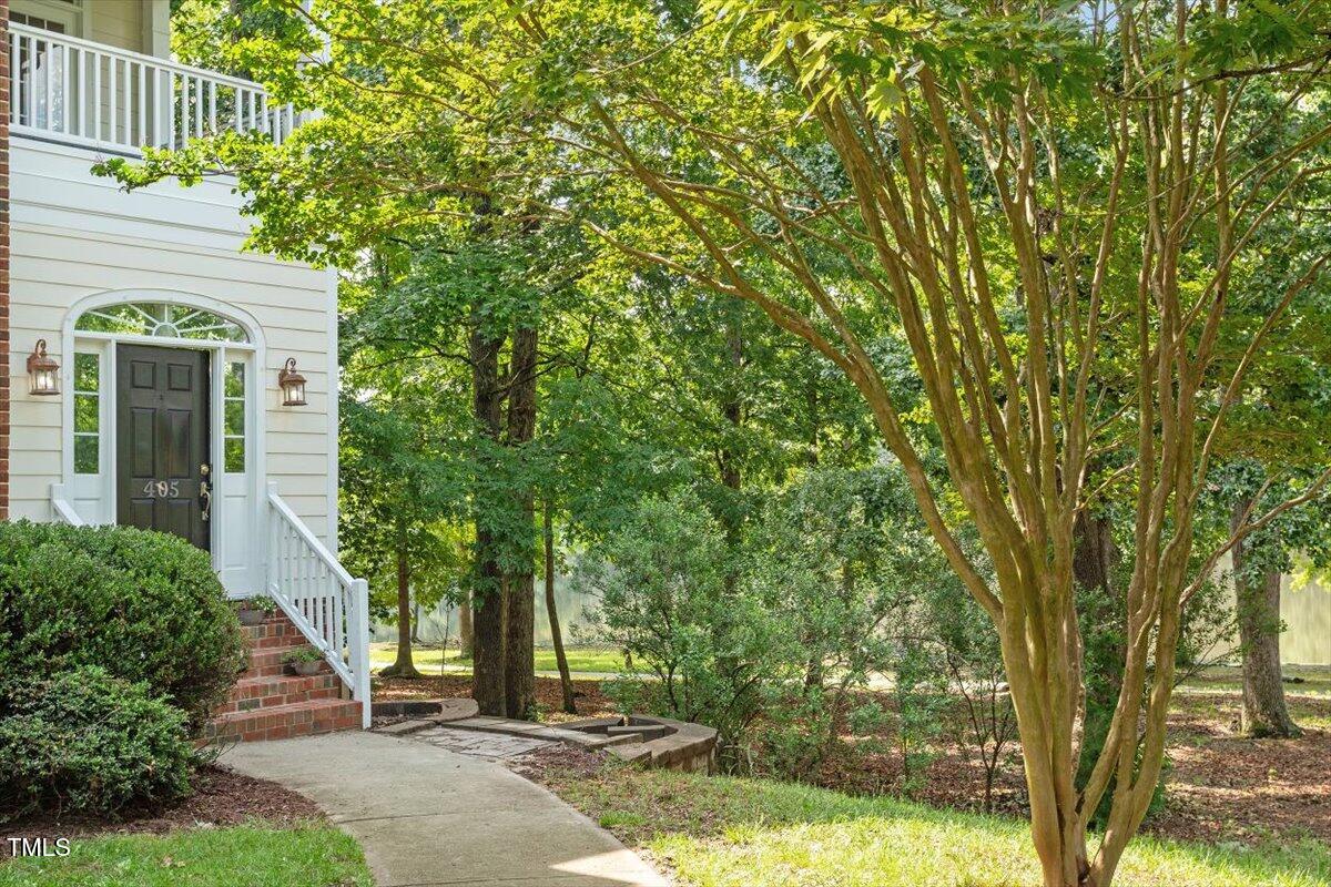 405 Commons Walk Circle