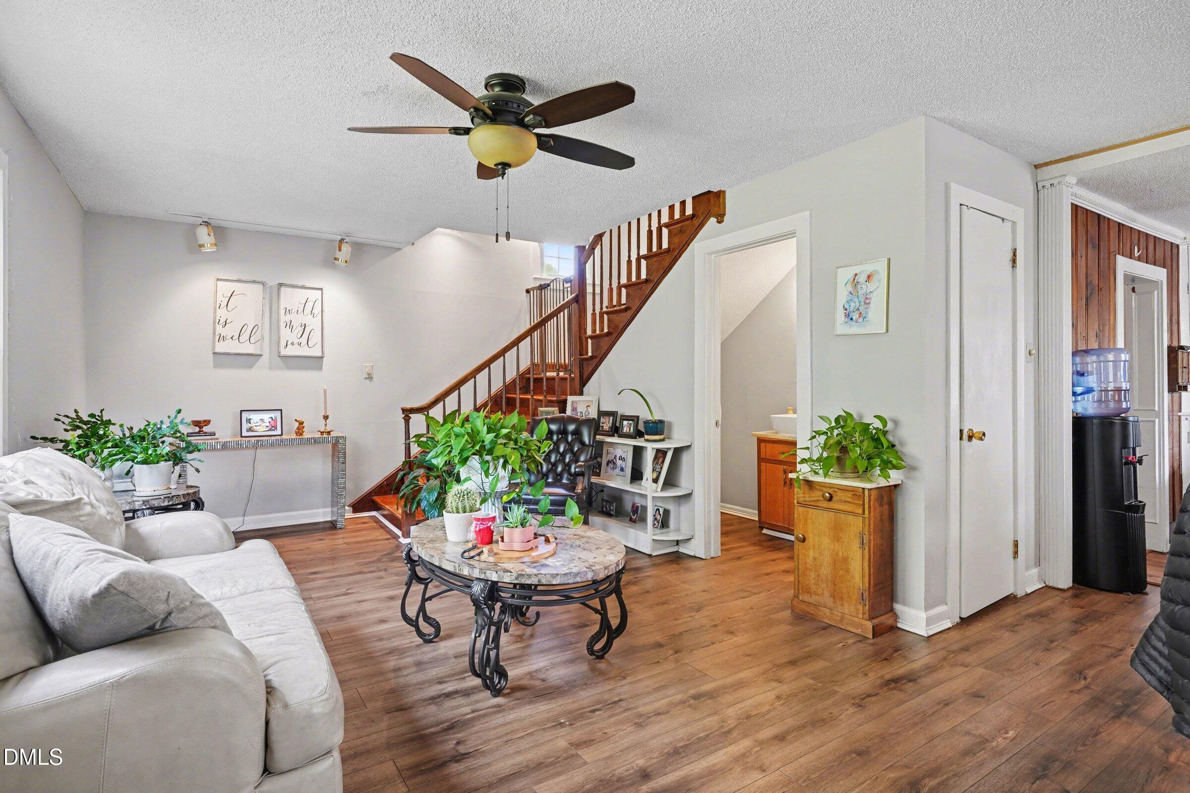 1902 Bethesda Avenue