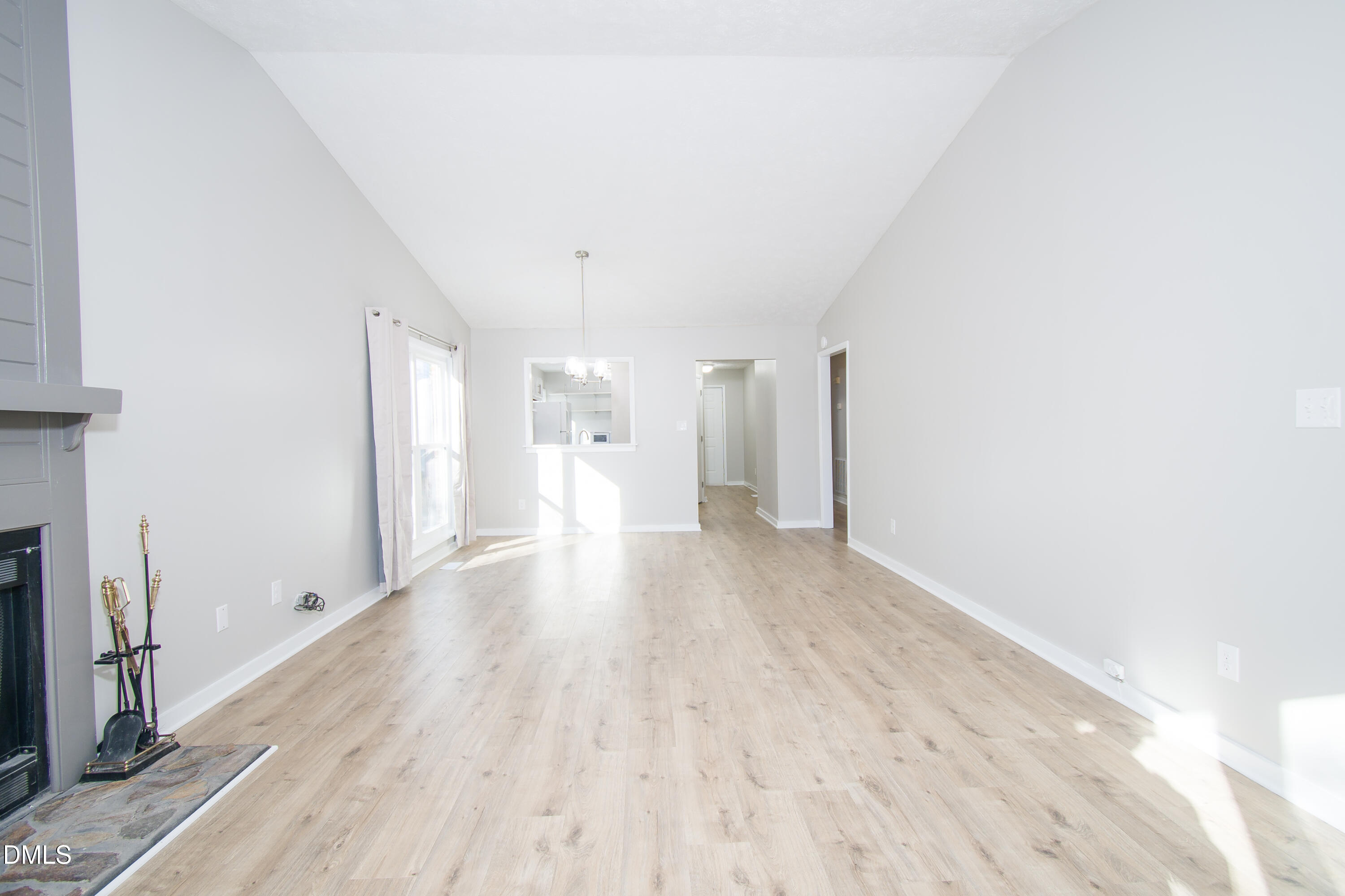 1037 Hempstede Drive