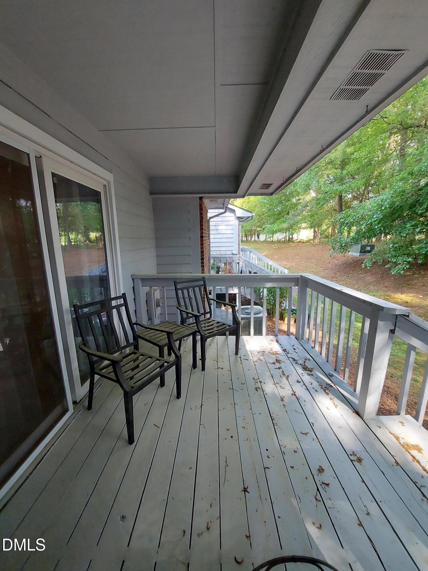 1037 Hempstede Drive