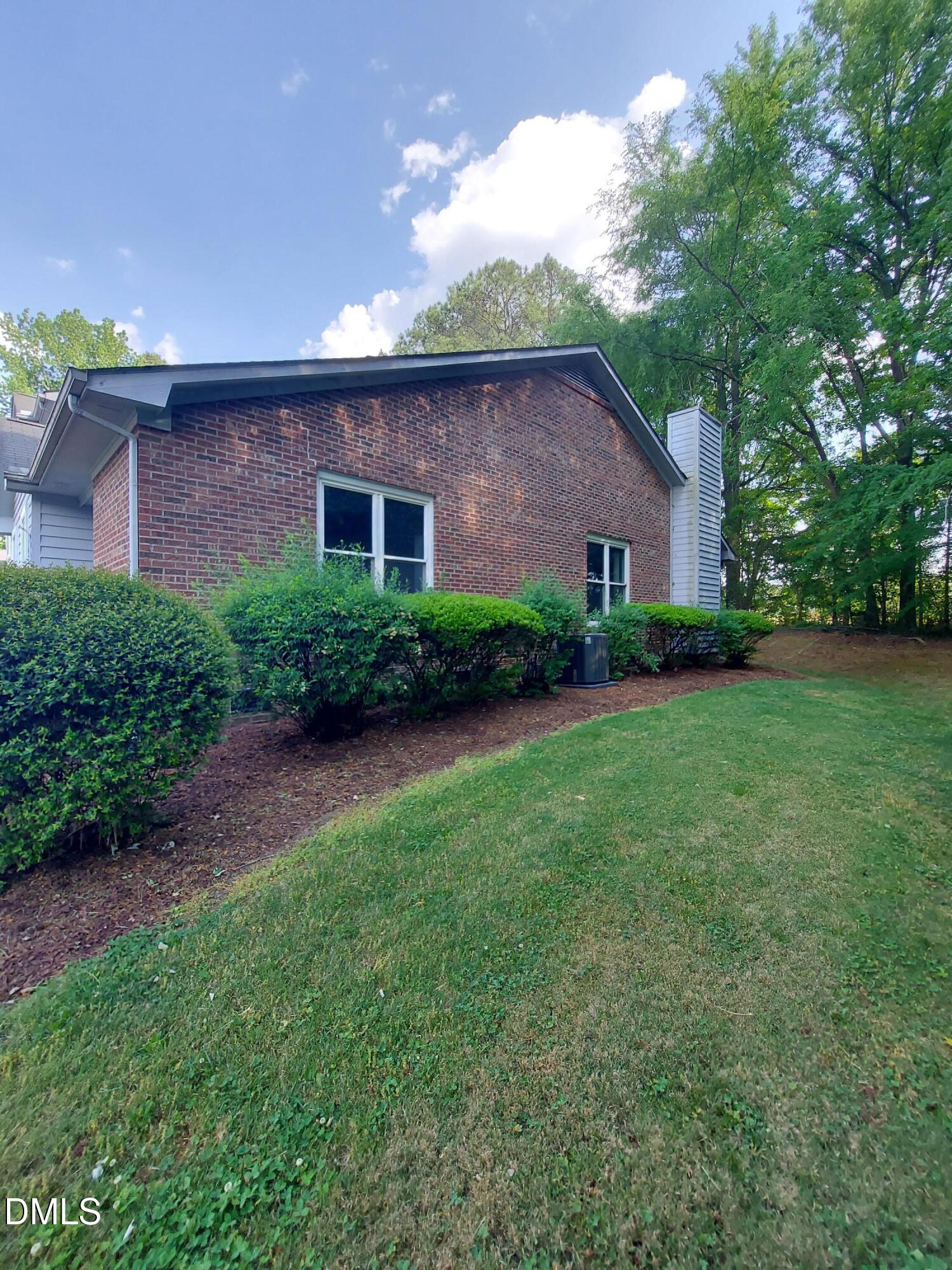 1037 Hempstede Drive