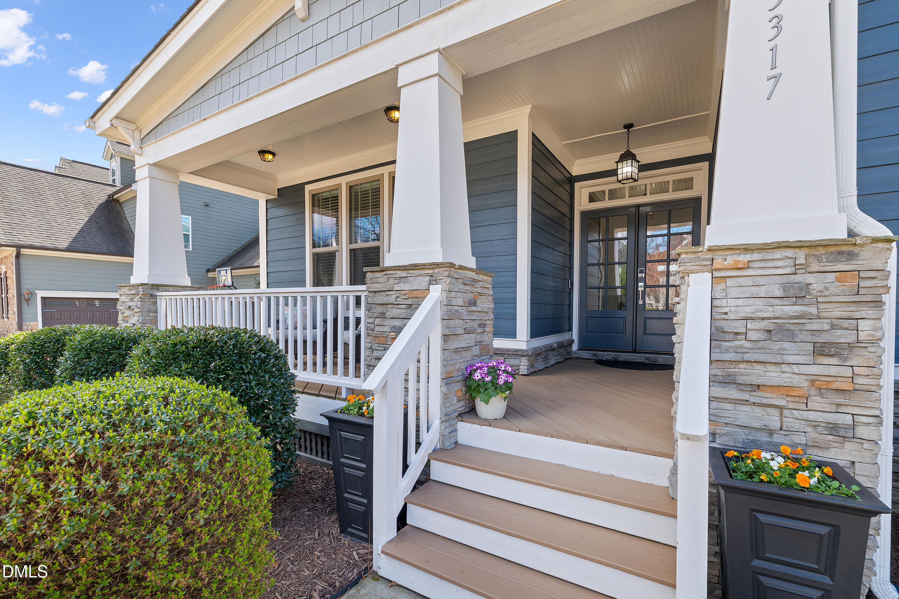 3317 Heathrowe Grove Court