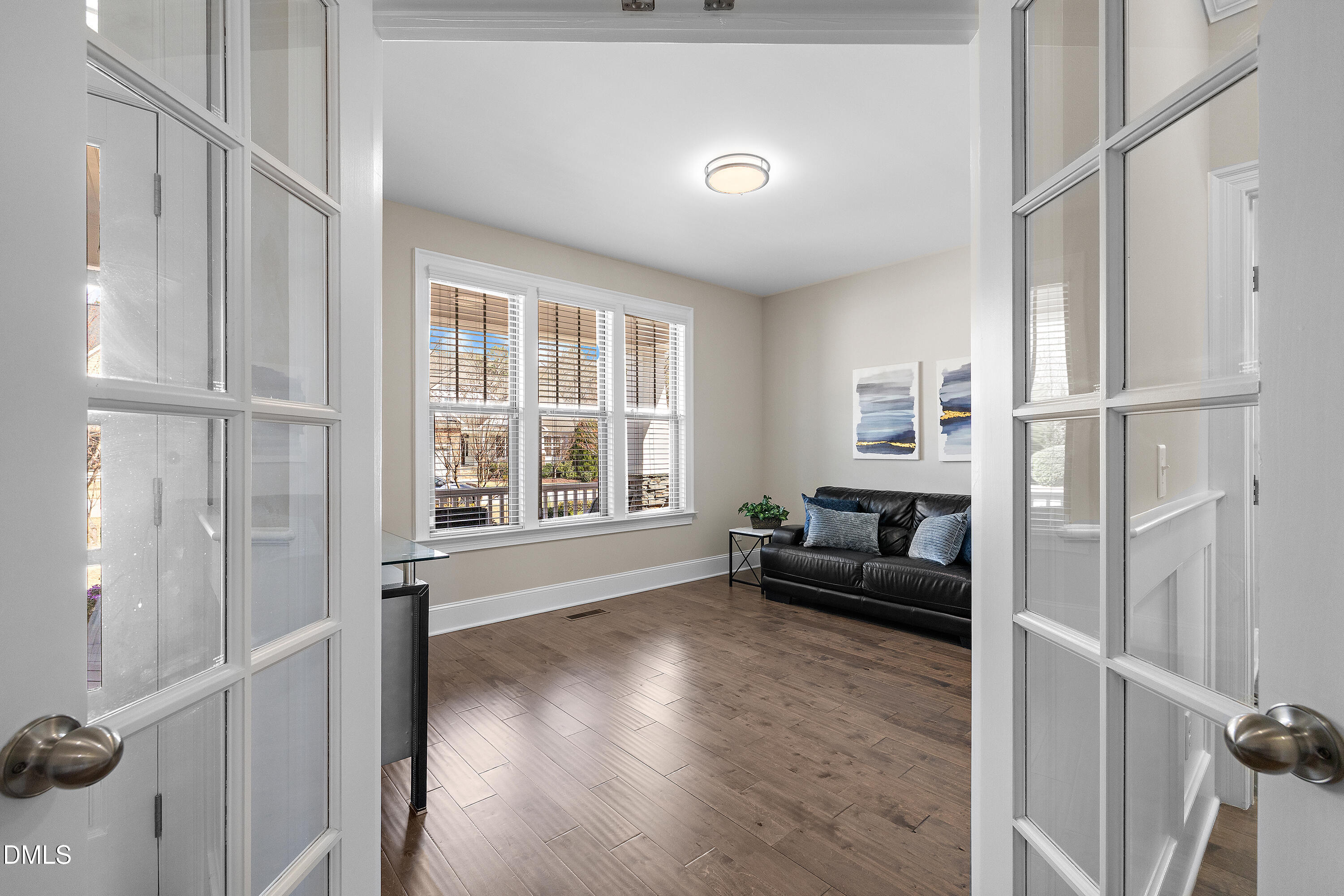 3317 Heathrowe Grove Court