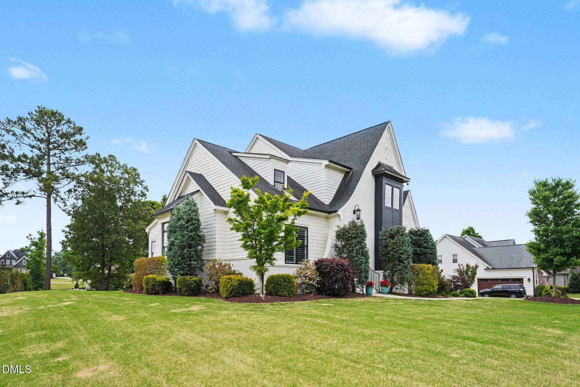 17 Stella Court