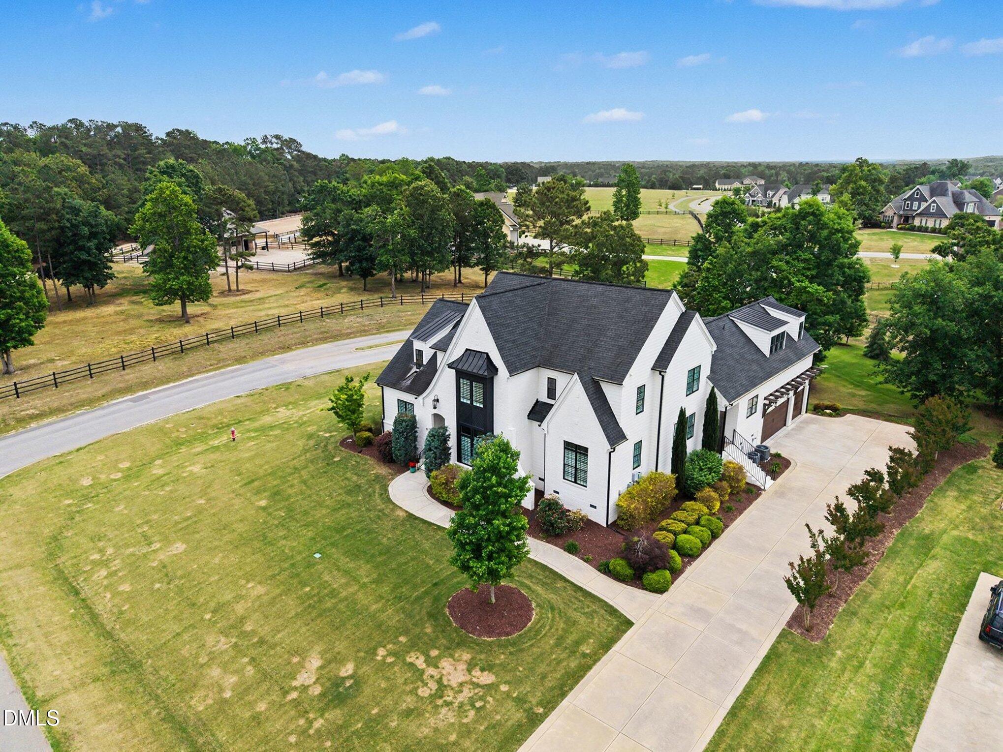 17 Stella Court