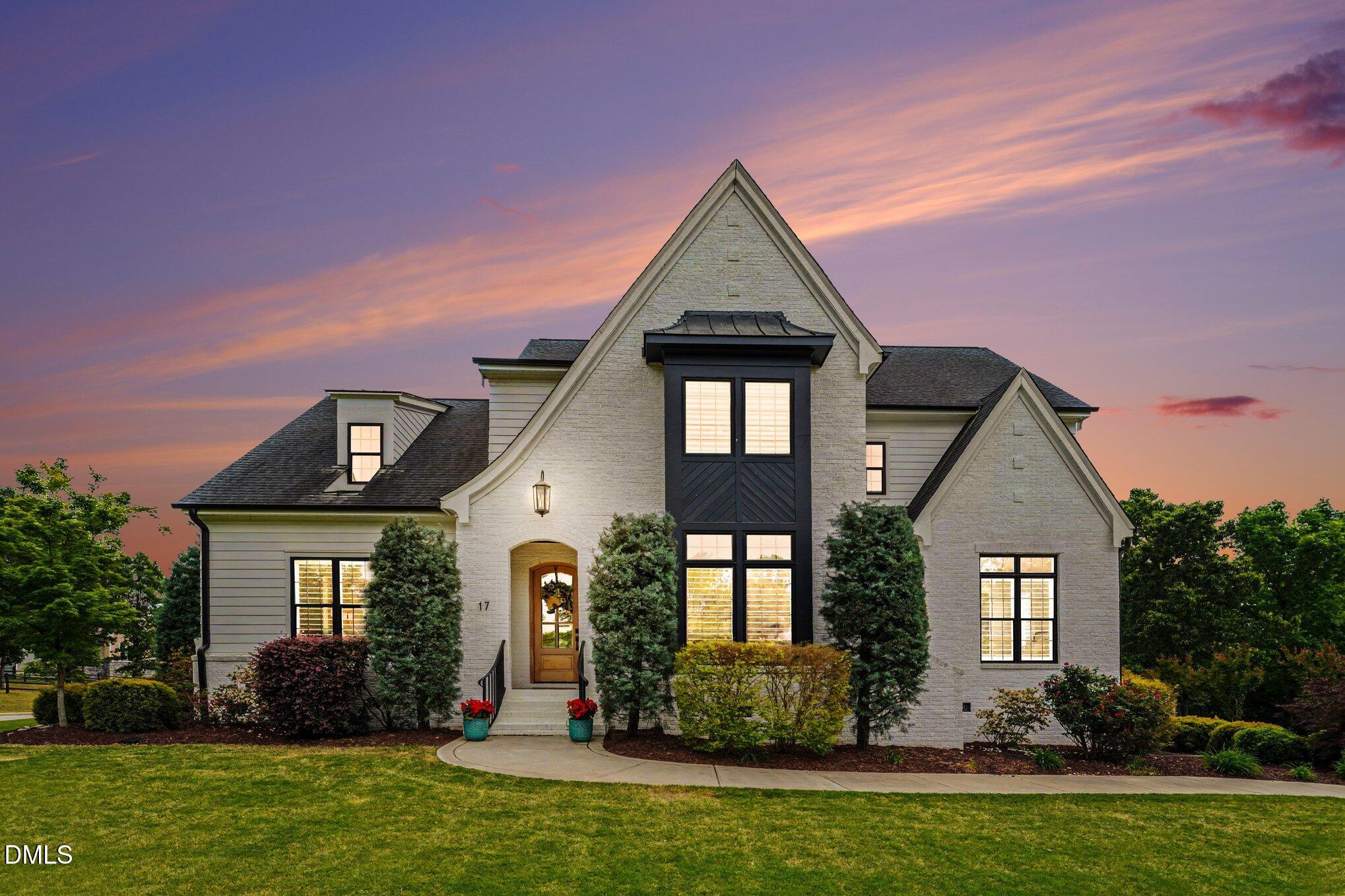 17 Stella Court