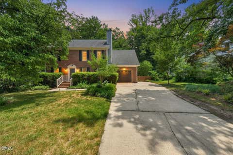 Photo of 1104 Fallen Oak Drive, Apex, NC 27502 (MLS # 10173538)
