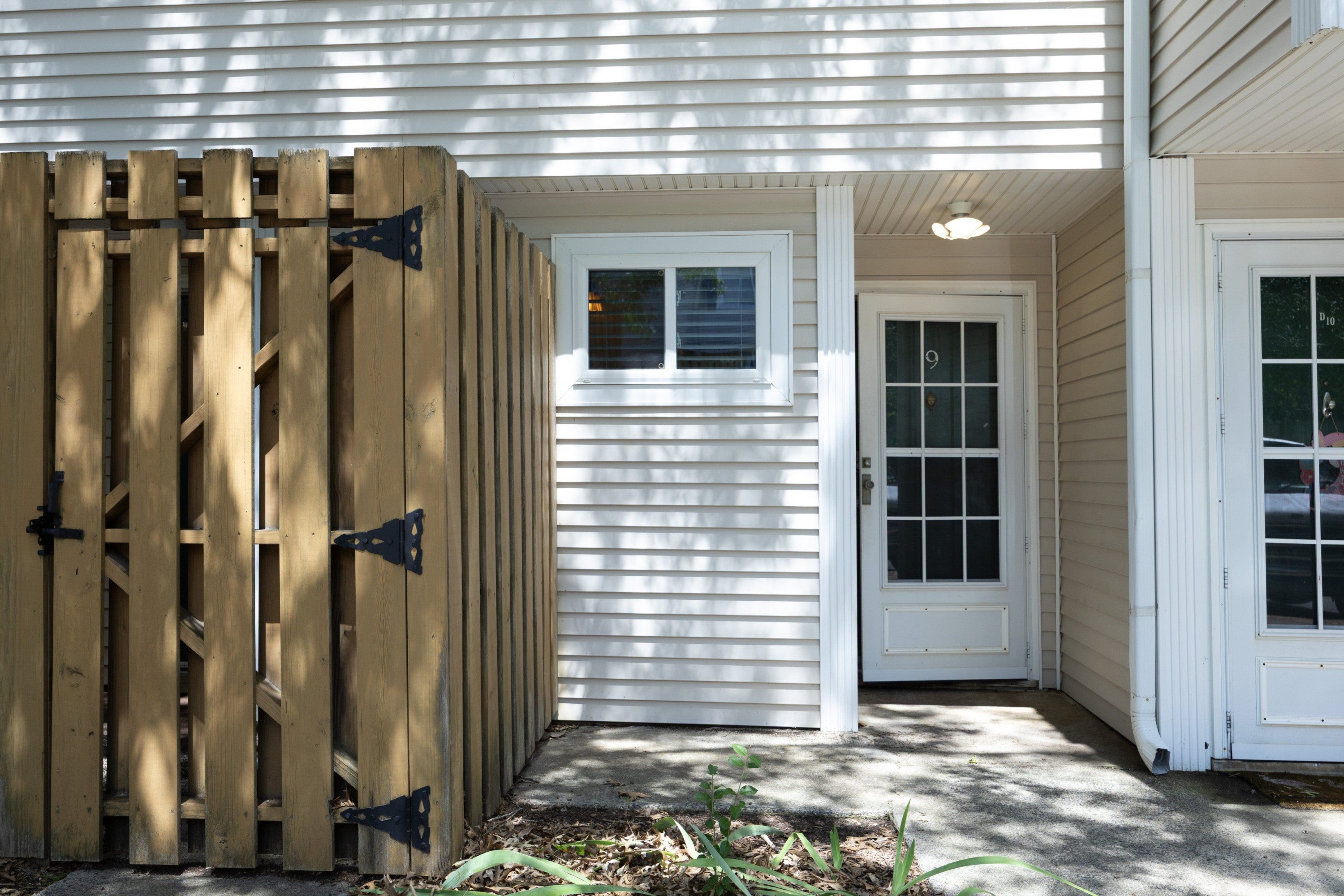 220 Elizabeth Street D9