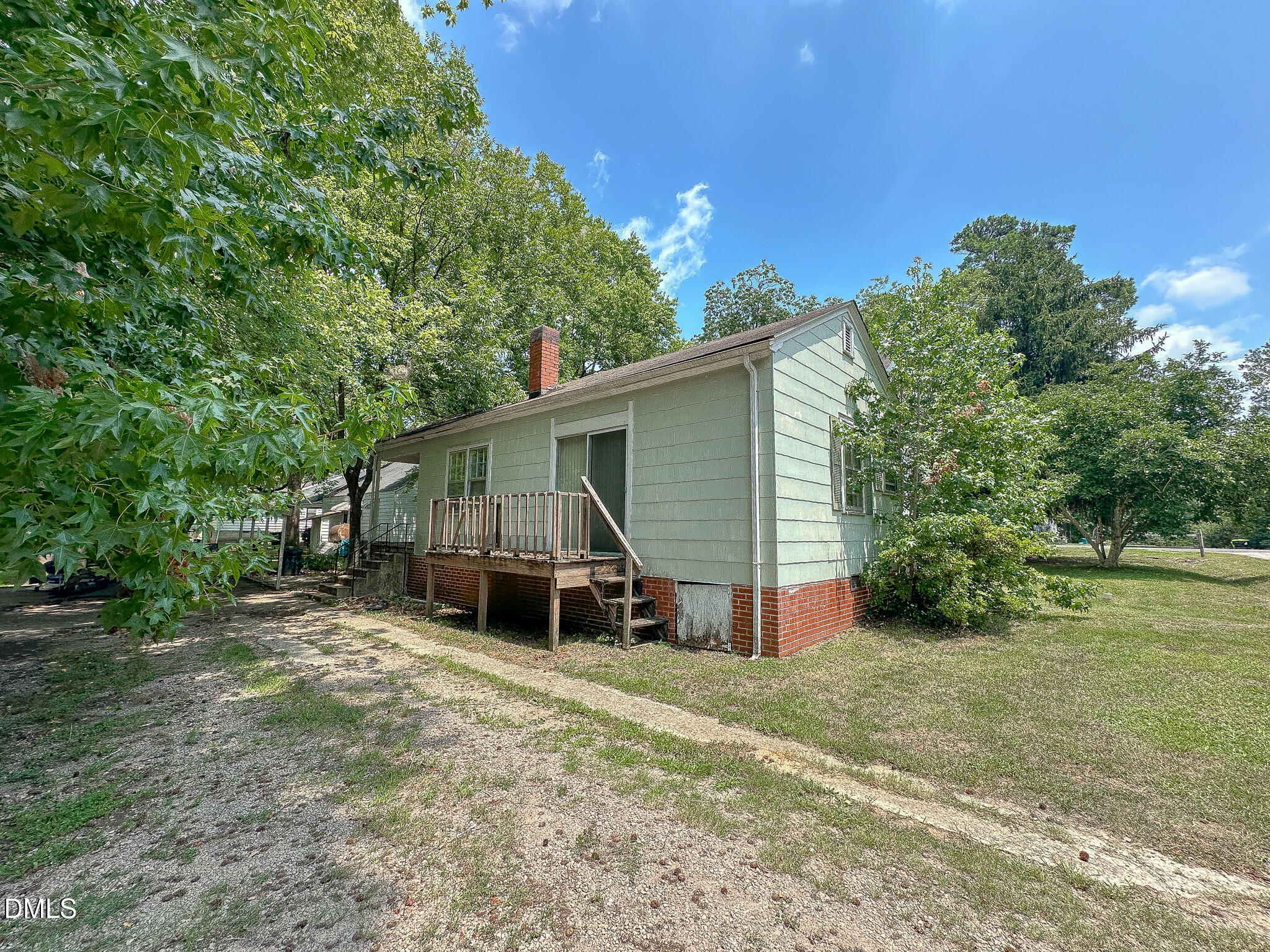 208 Elm Street