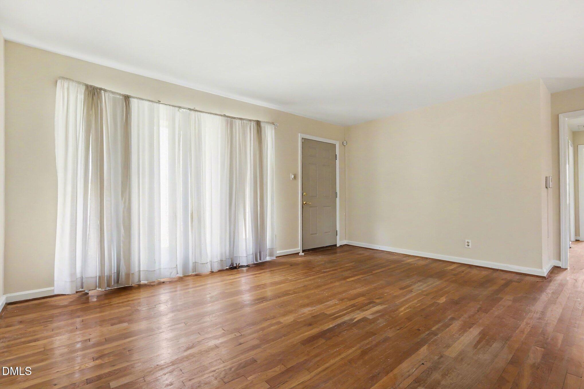 2506 Crestline Avenue