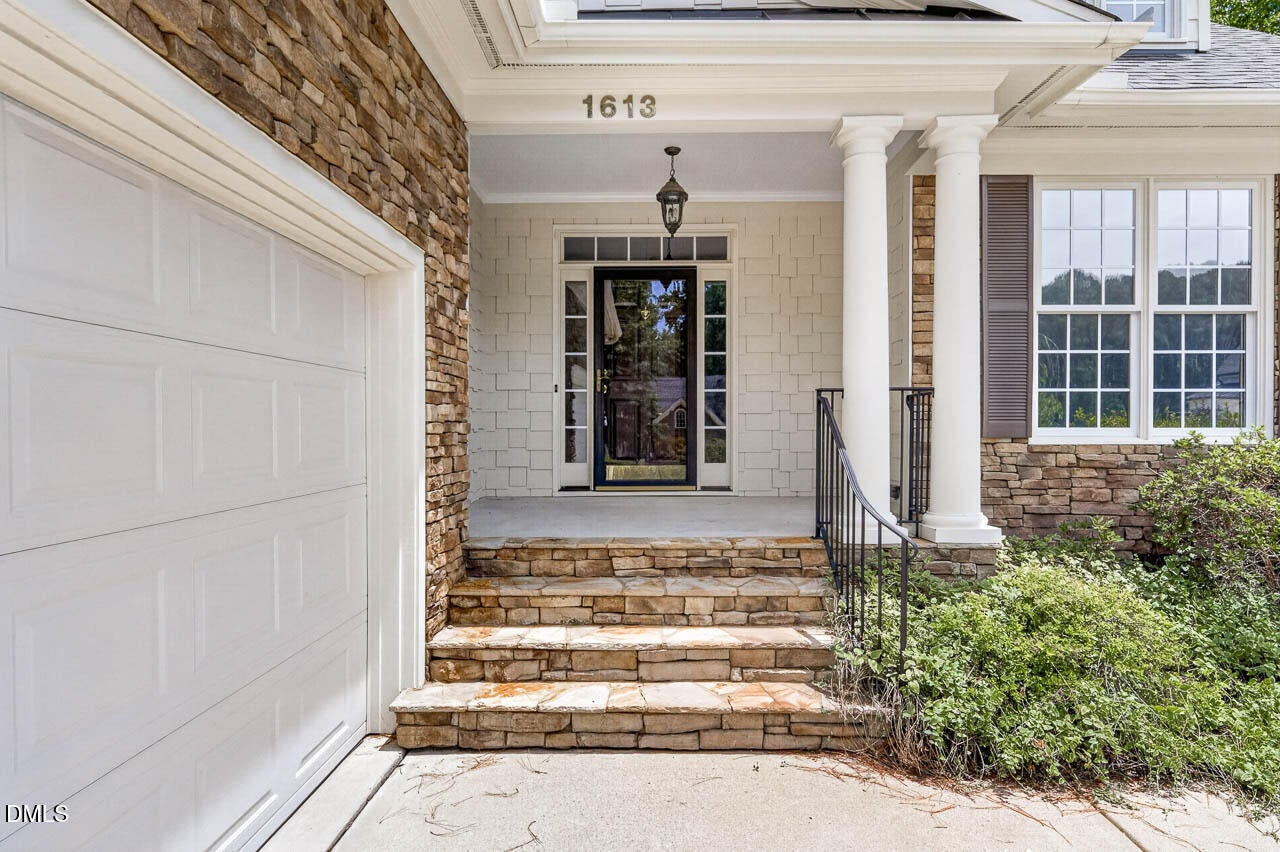 1613 Wooten Court