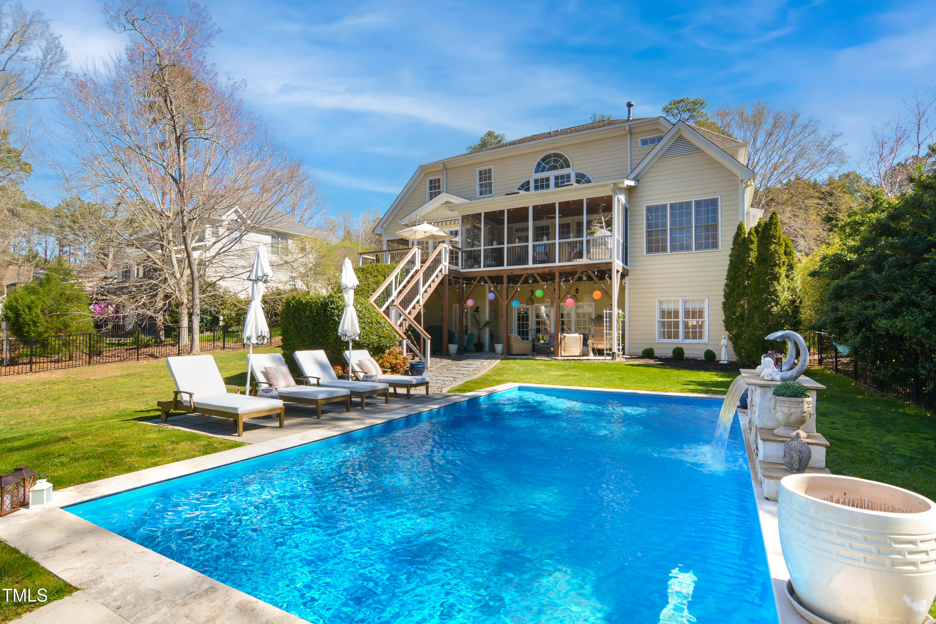 2613 Forest Lake Court