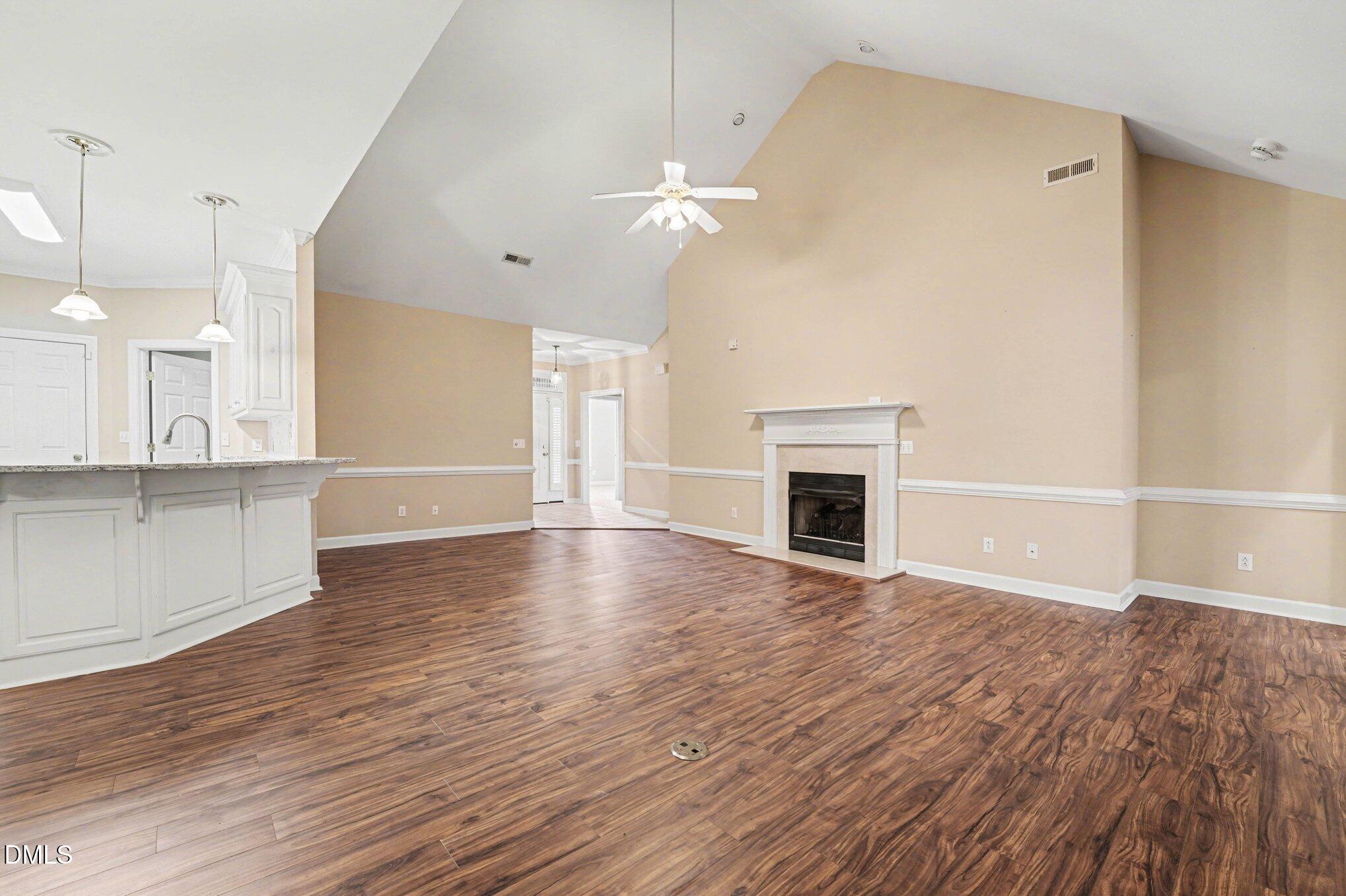 200 Commonsgate Drive