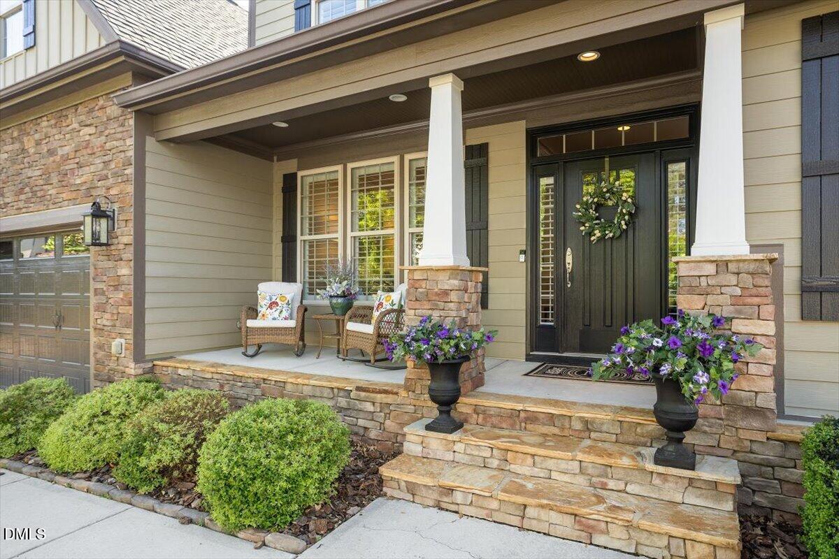 960 Shasta Daisy Drive