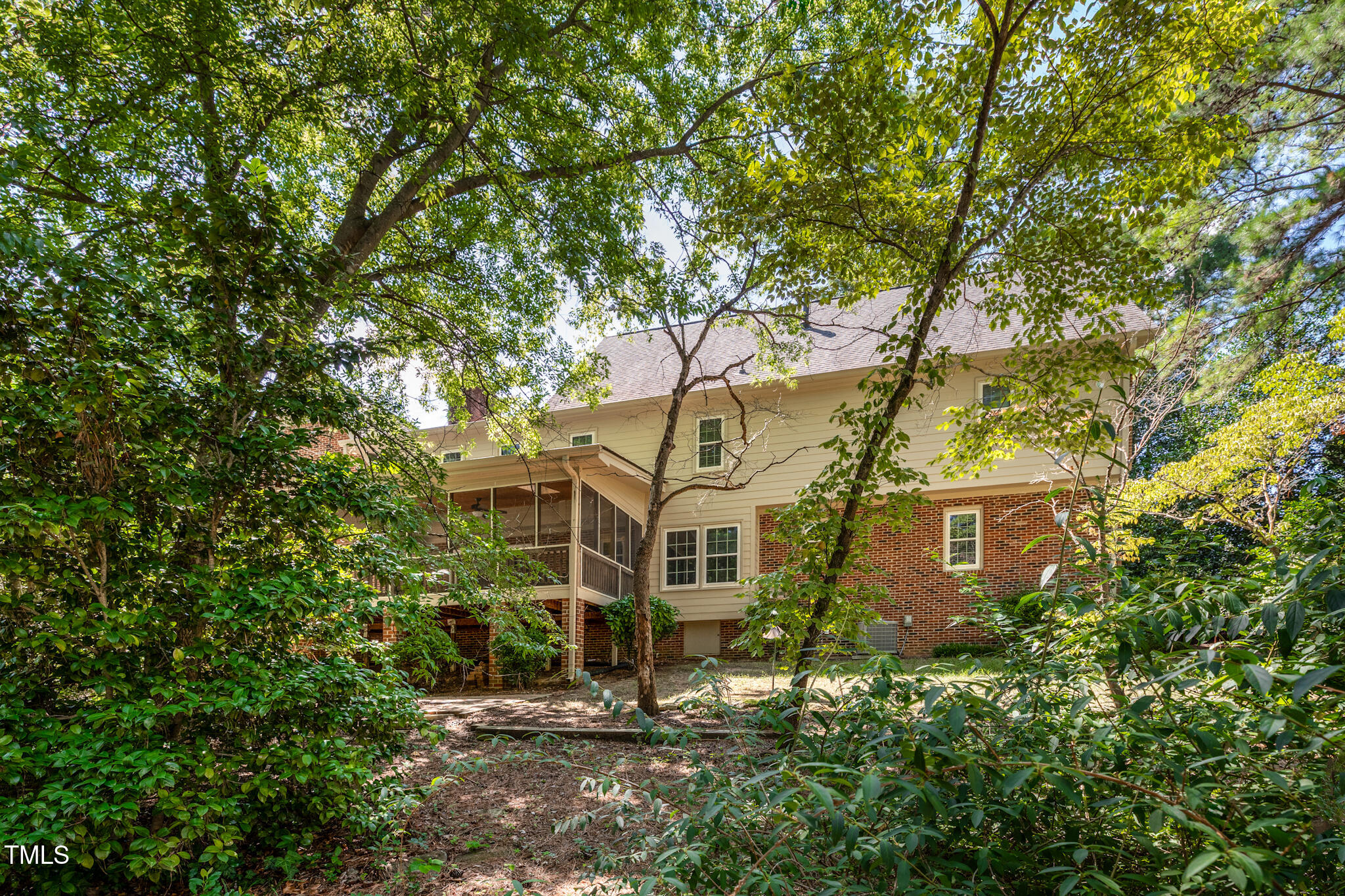 6904 Aspen Court
