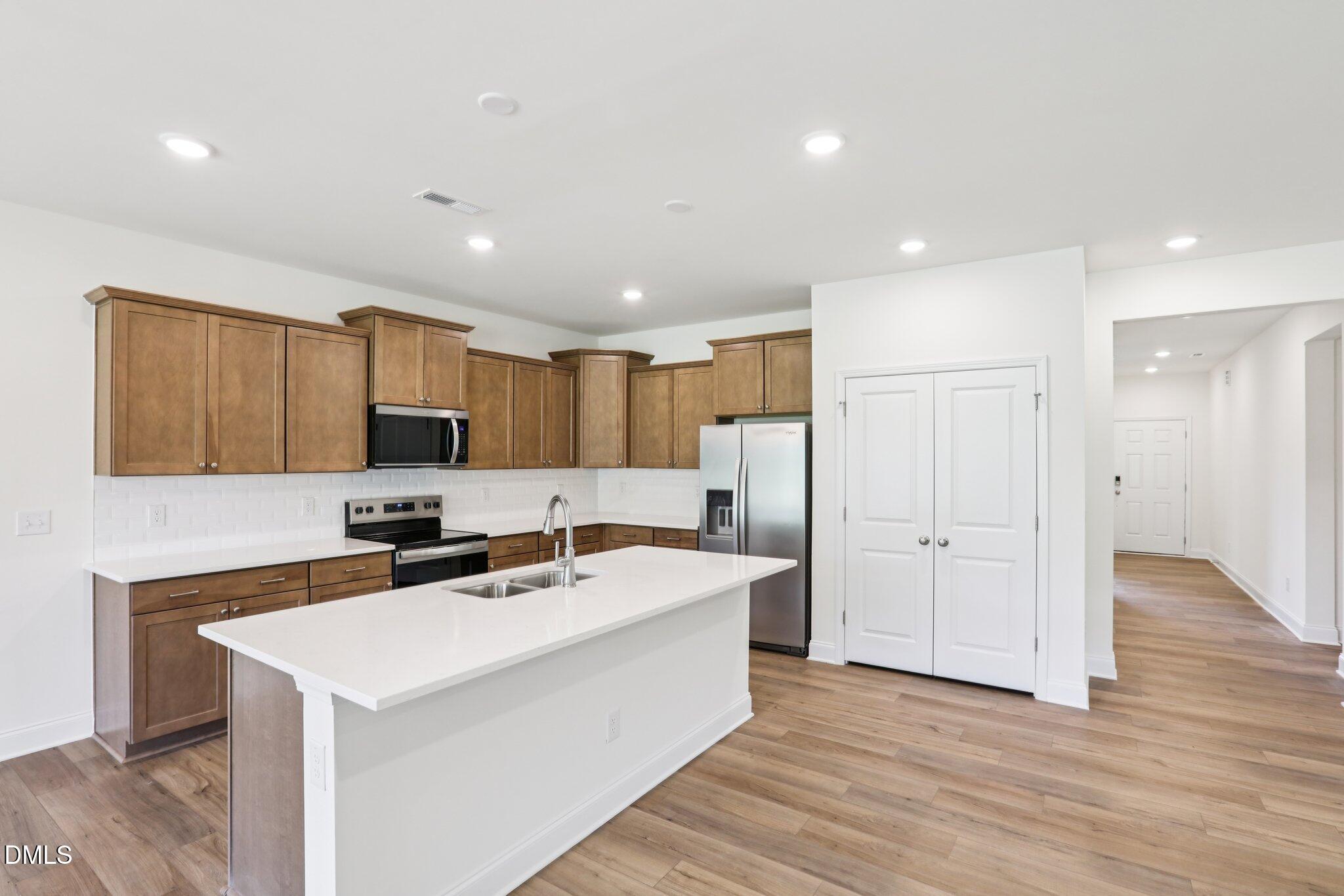 552 Hipwood Drive