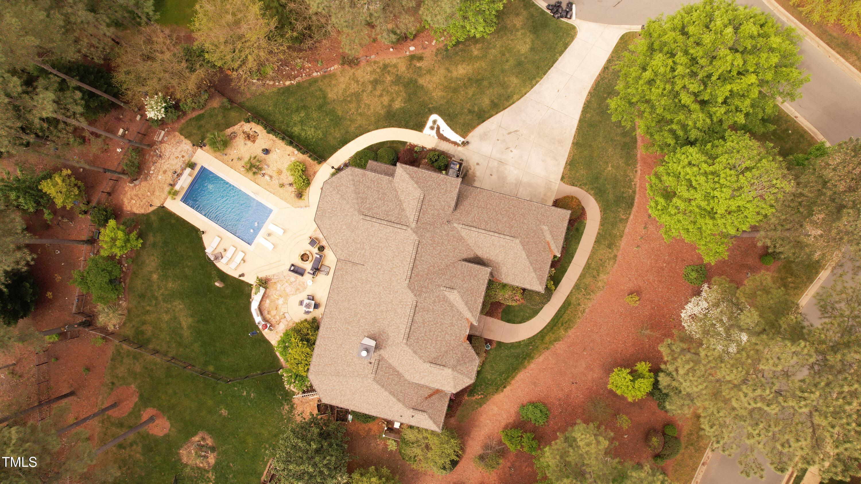 11 Swallow Tail Court