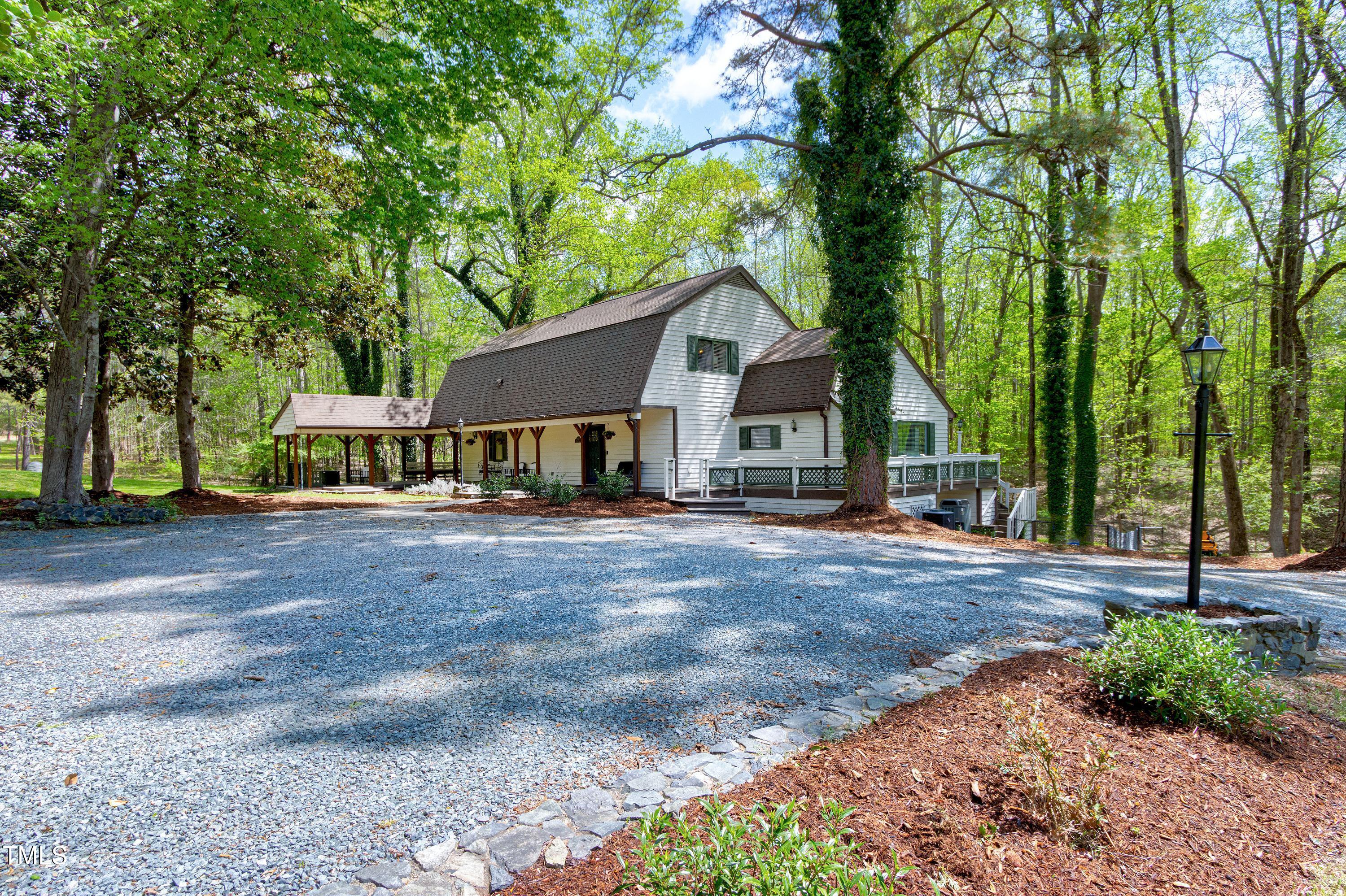831 Healey Lane