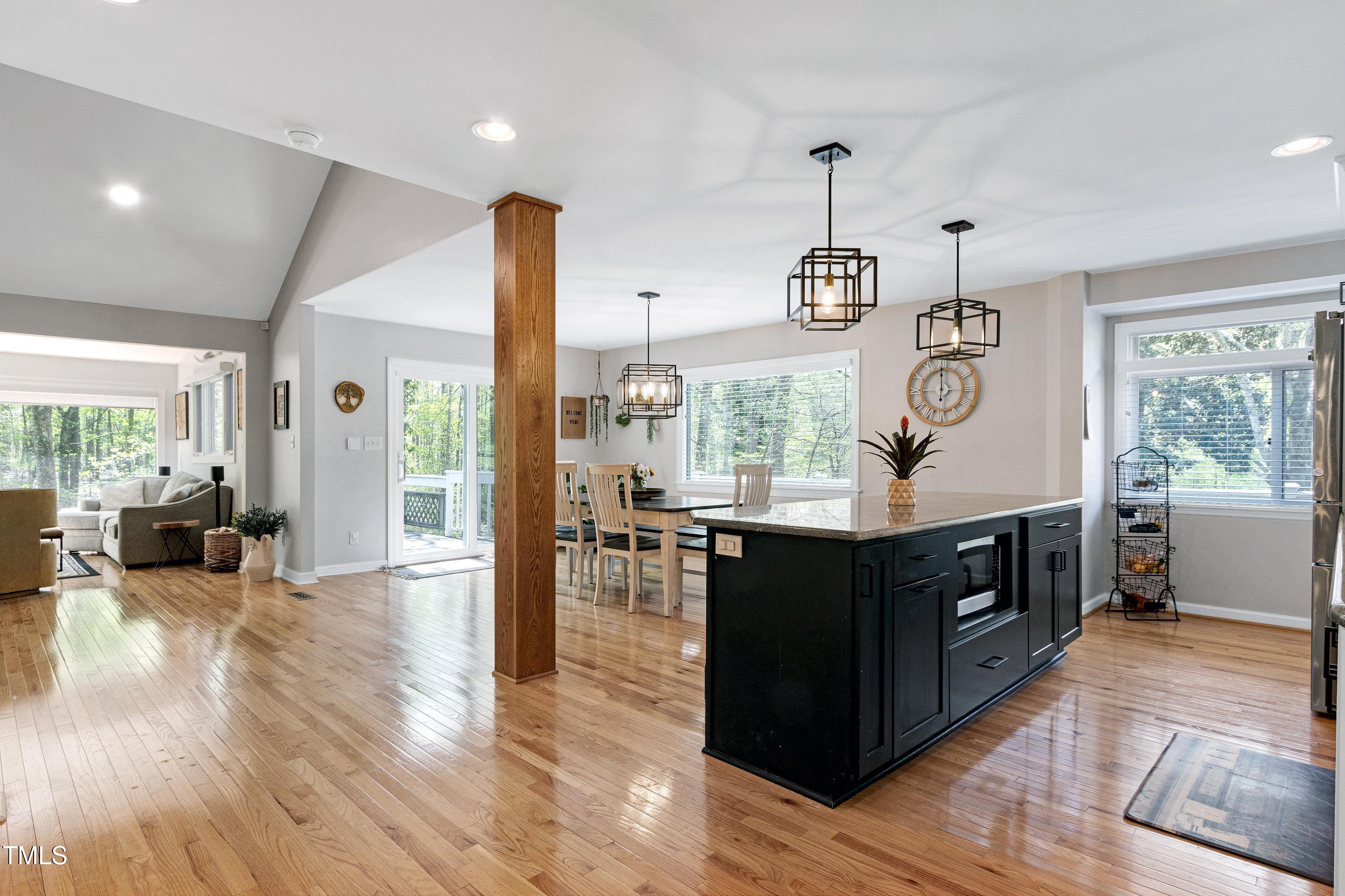 831 Healey Lane