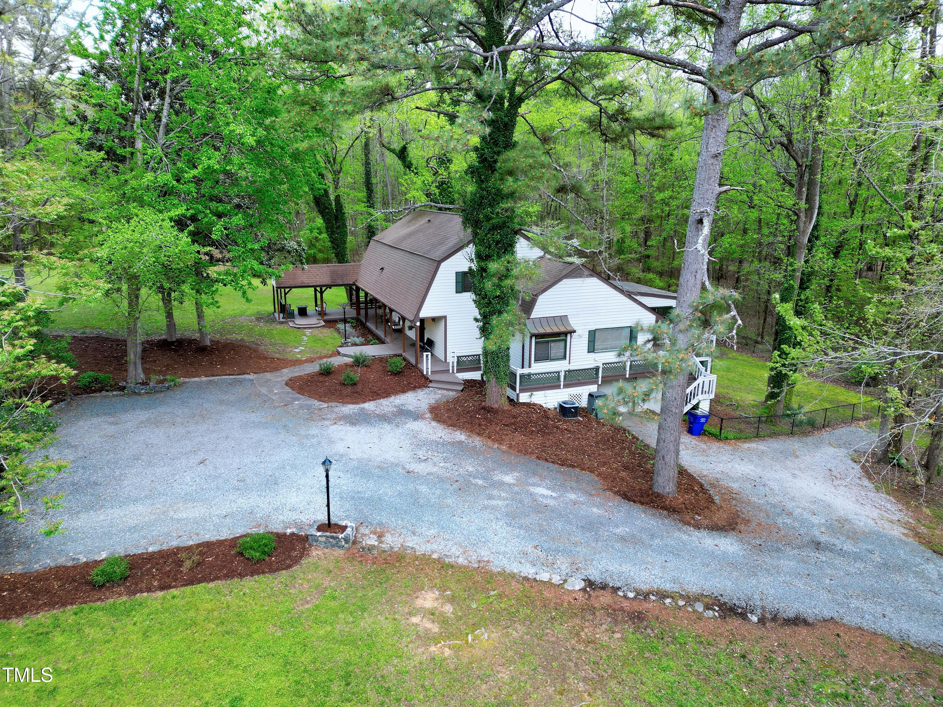 831 Healey Lane