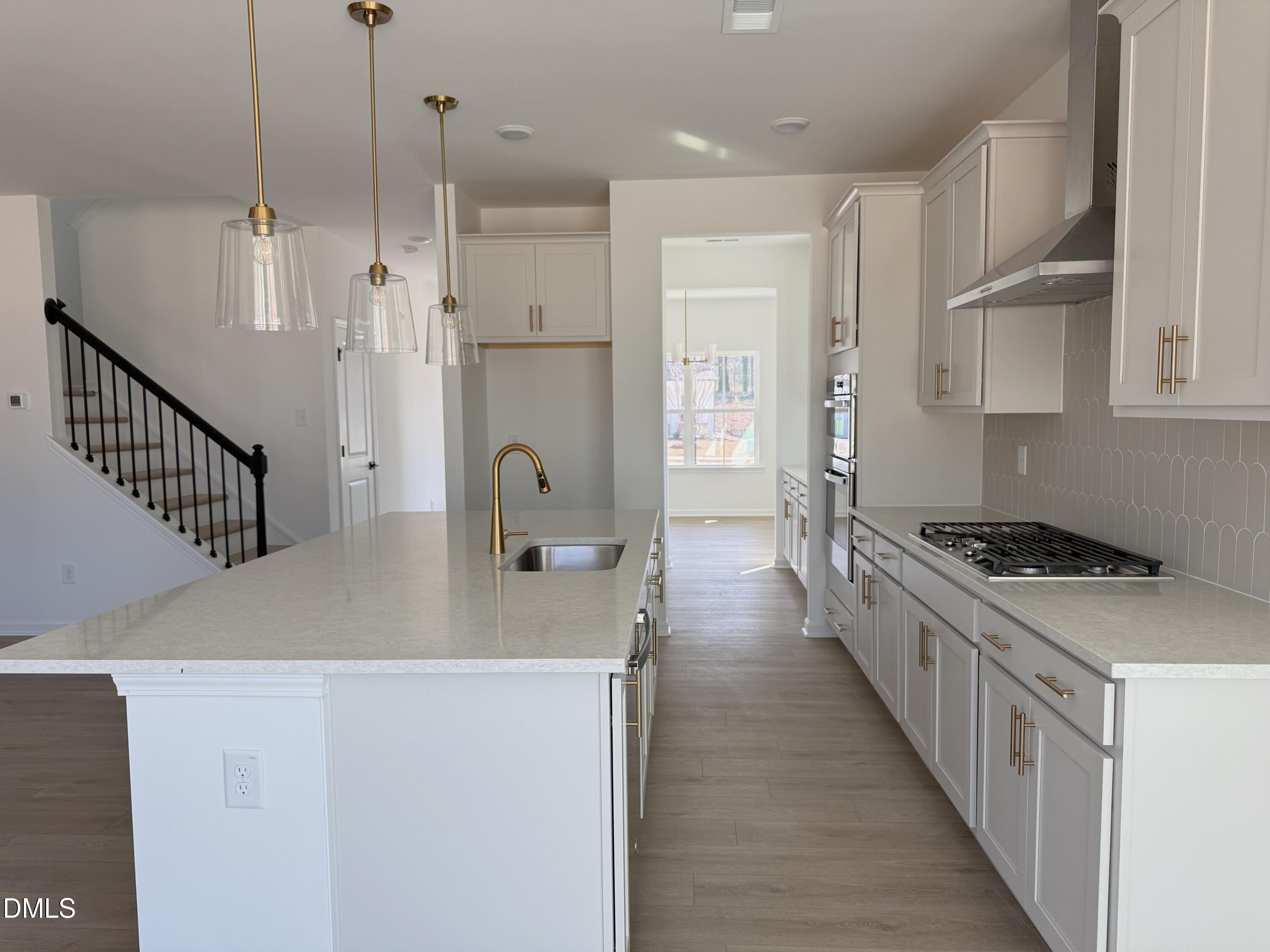 2208 Seraphic Way 381