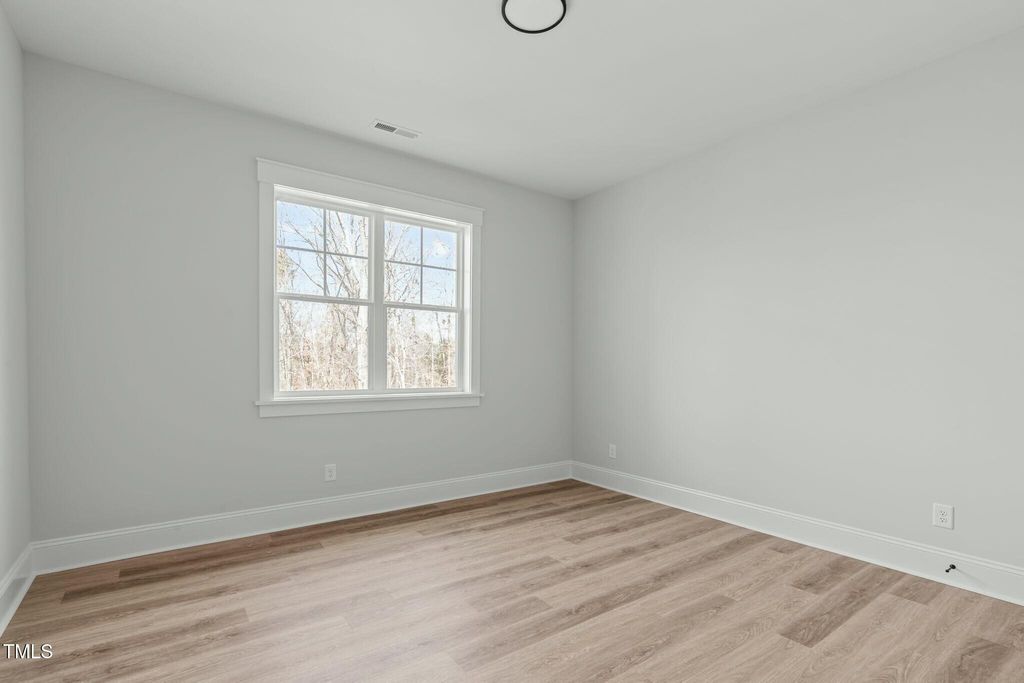 listing image 75