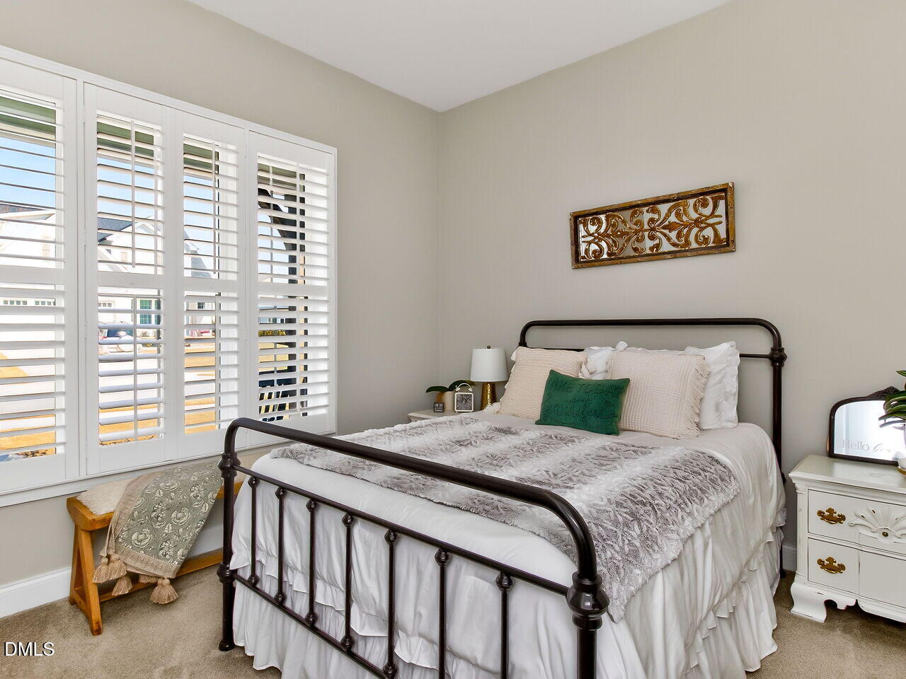 2904 Meadow Bluffs Way