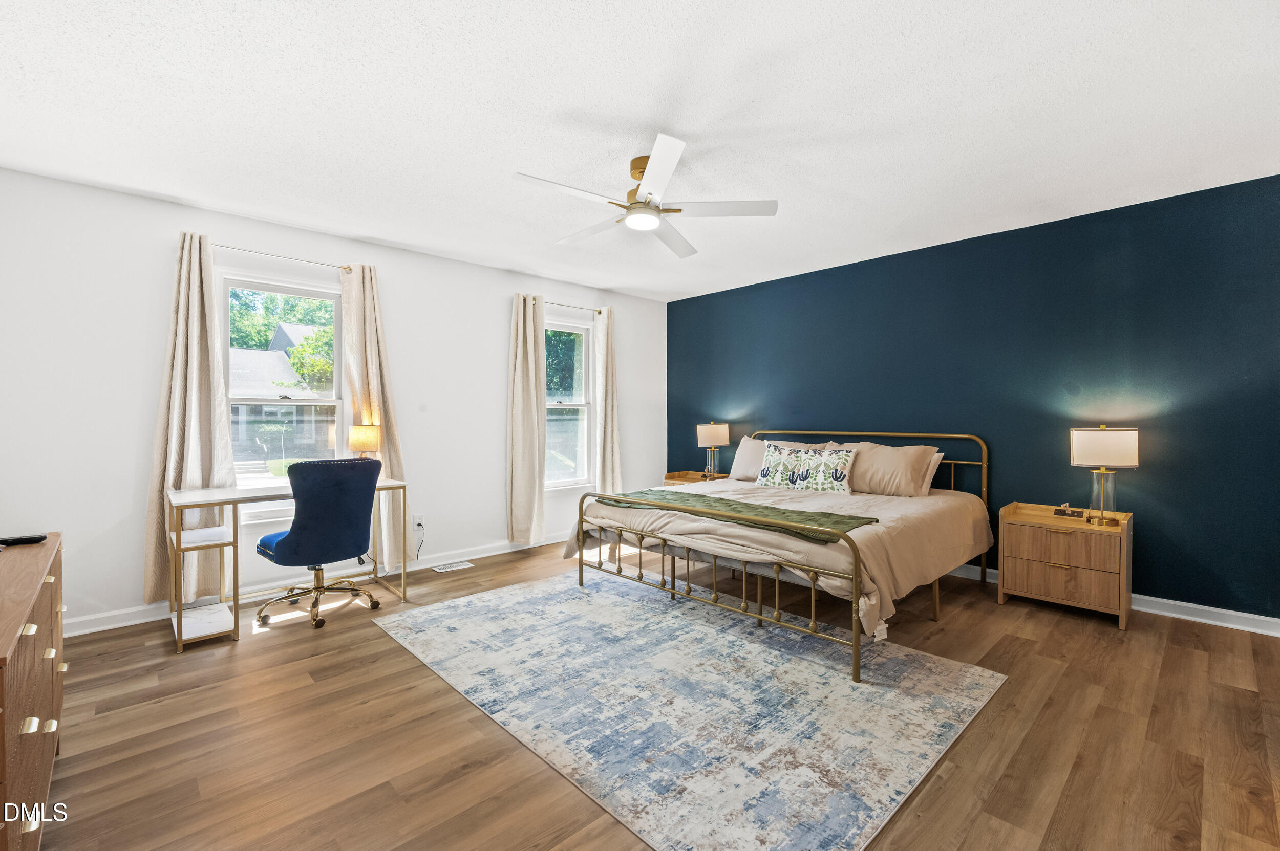 77 Forest Oaks Drive