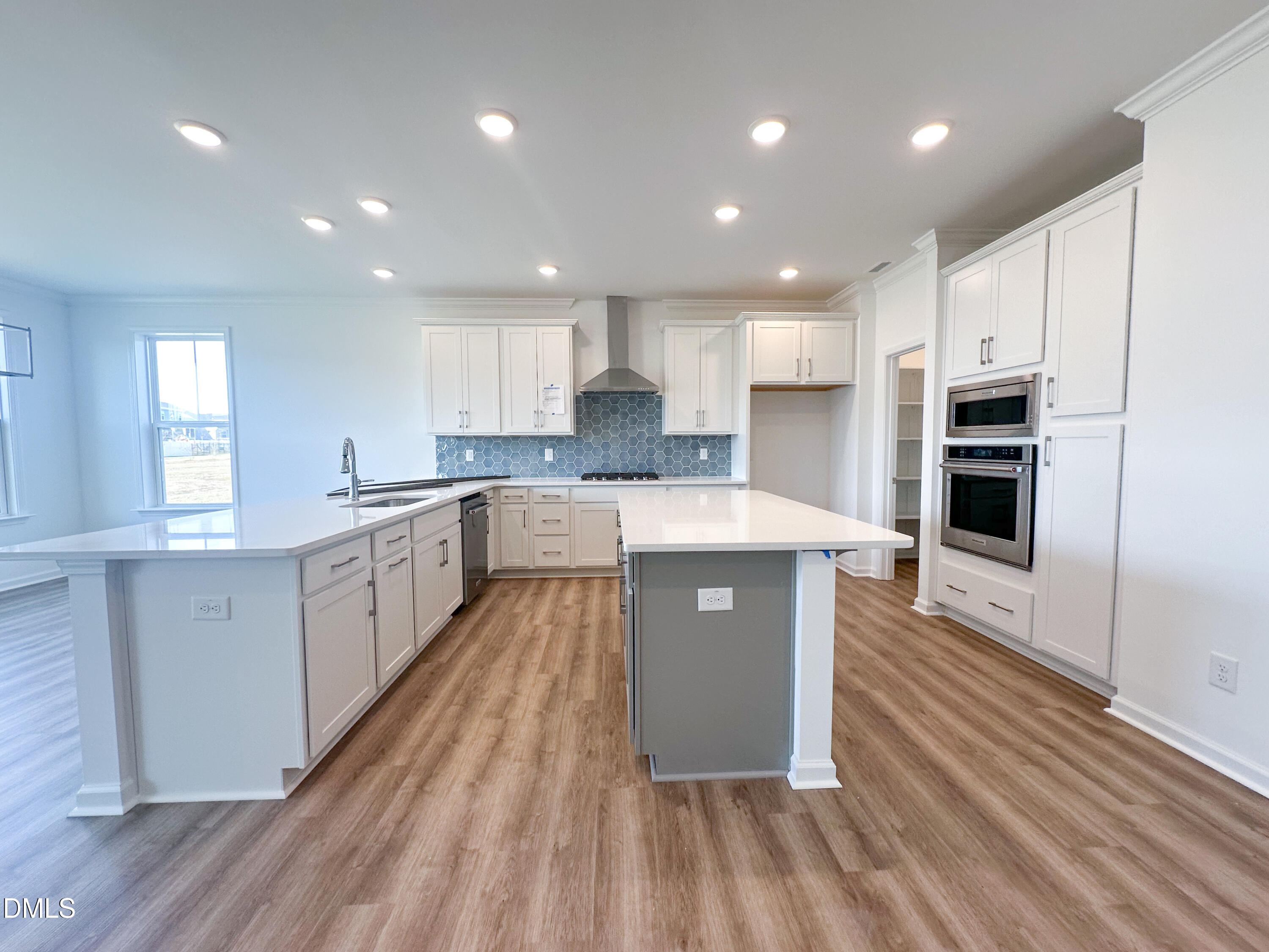 2807 Lunar Light Drive