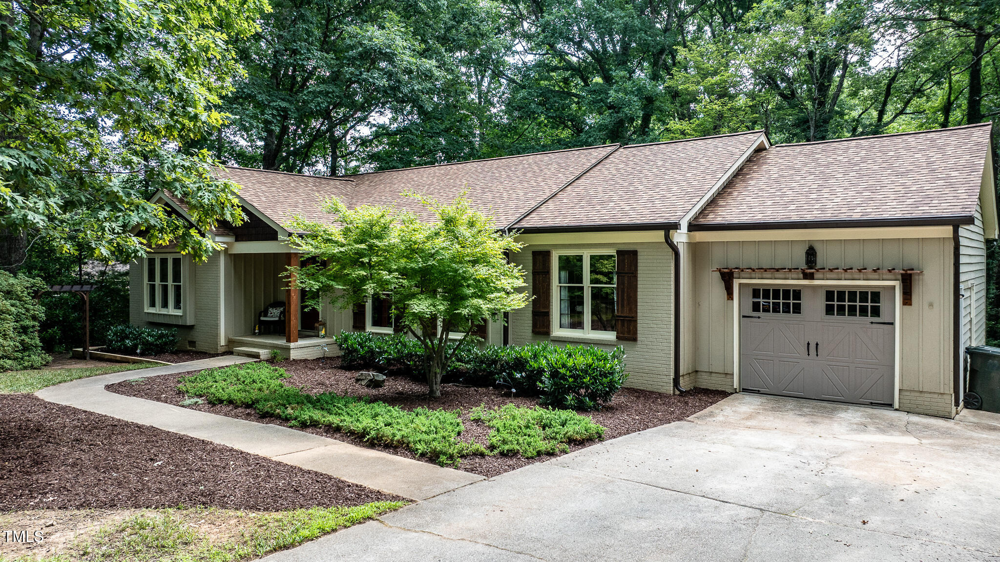 7016 Valley Drive
