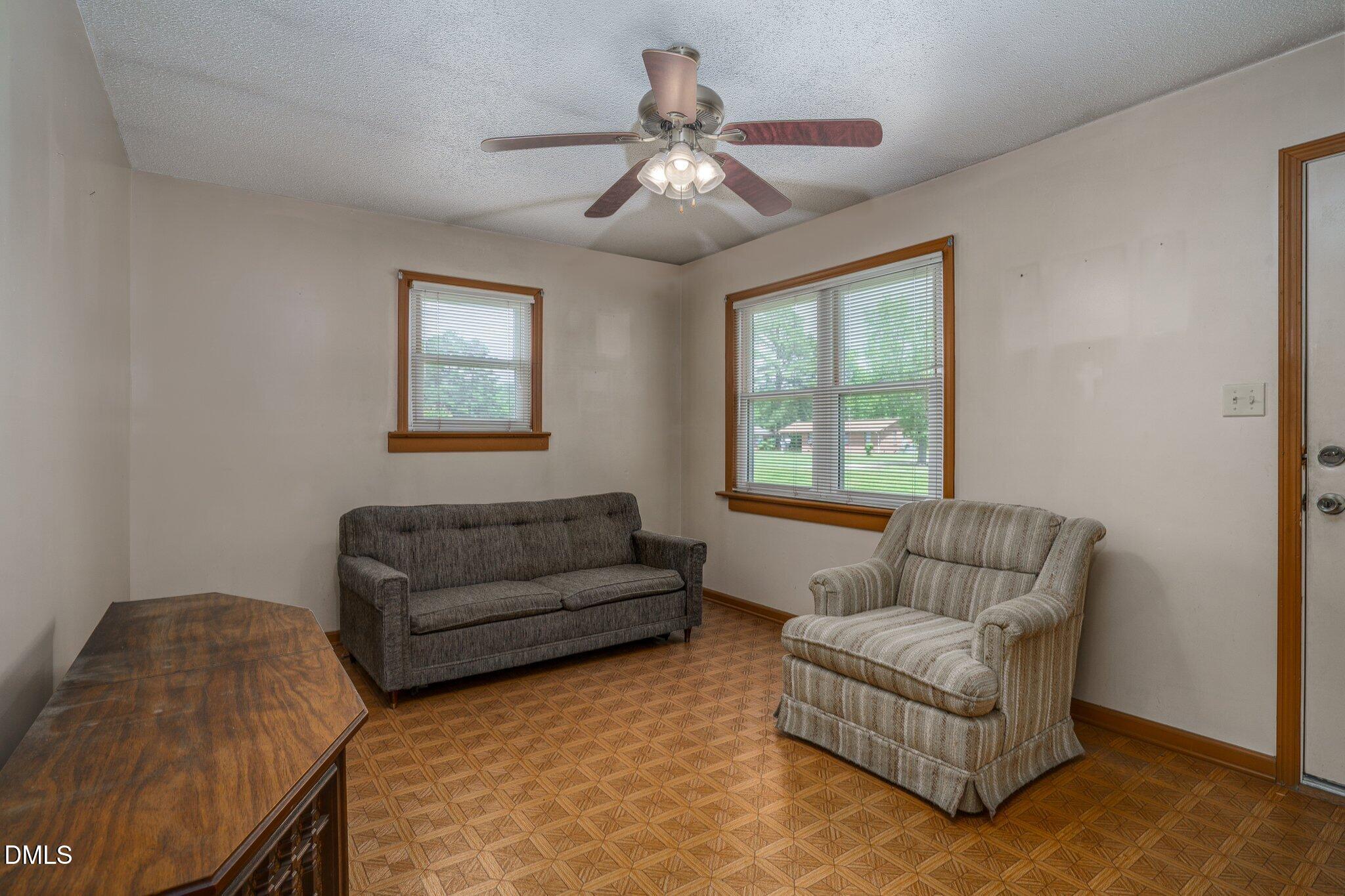 9932 Straight Gate Road