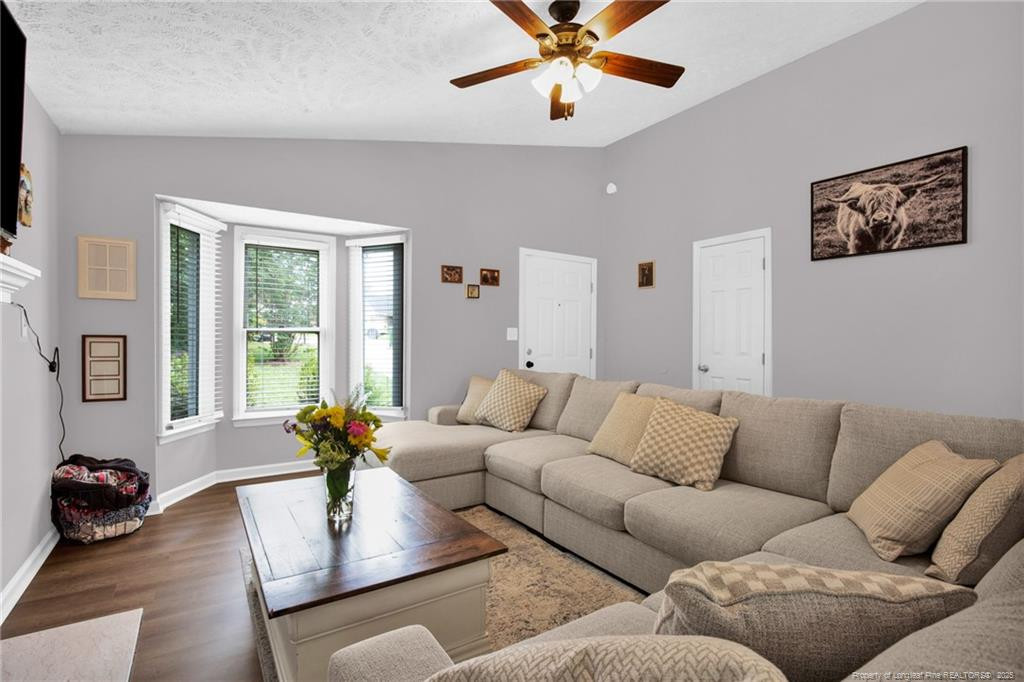 5924 Lively Court