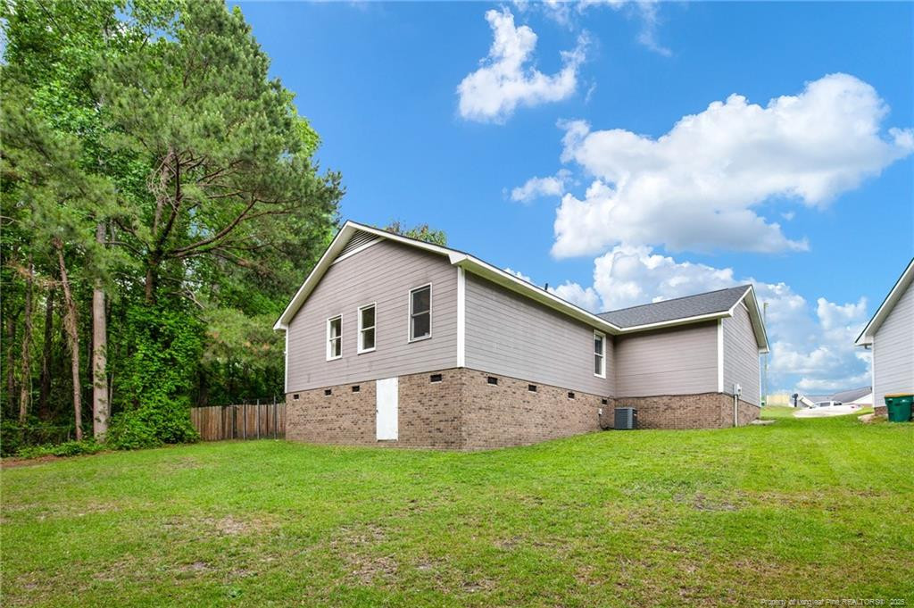 5924 Lively Court