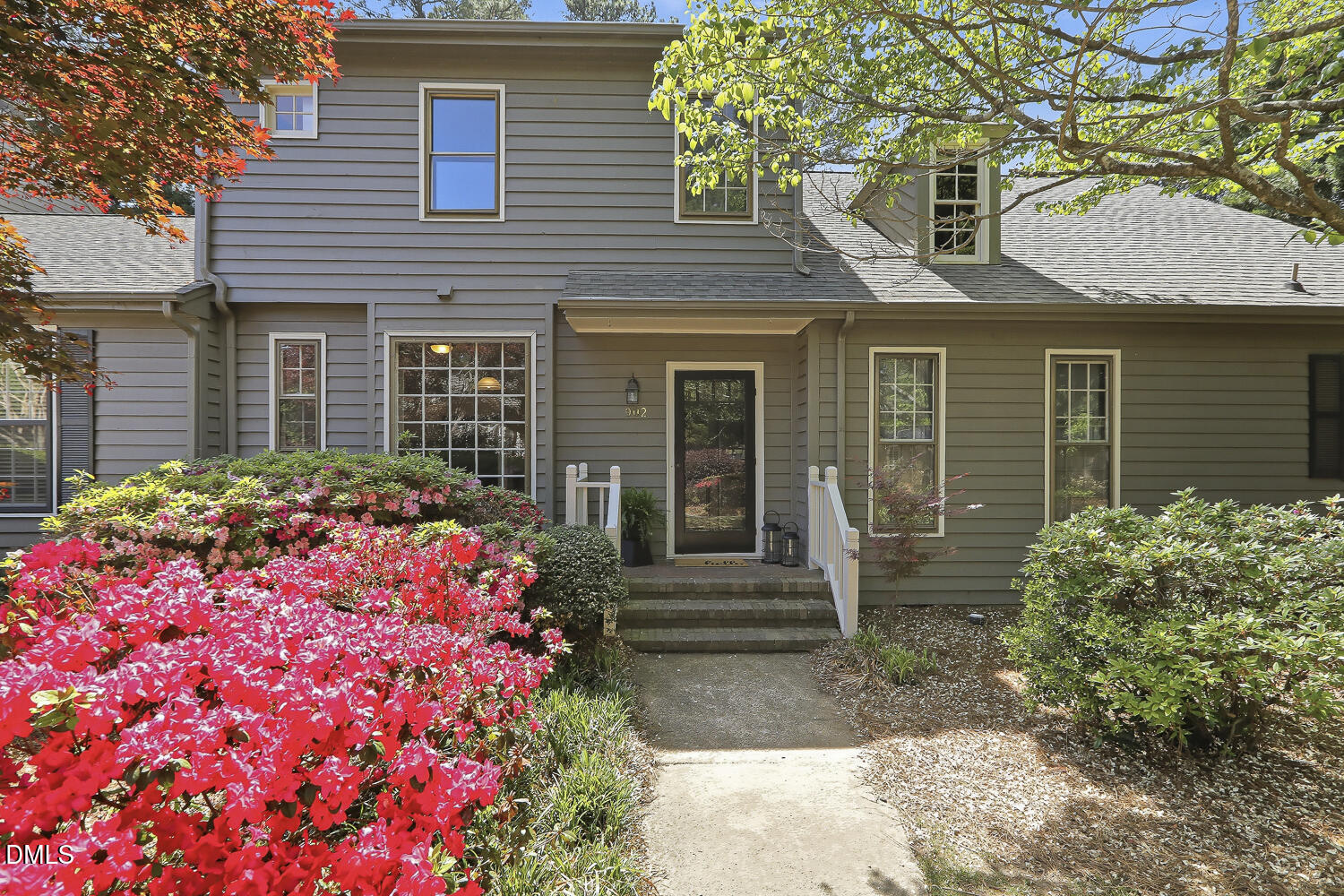 902 Albany Court