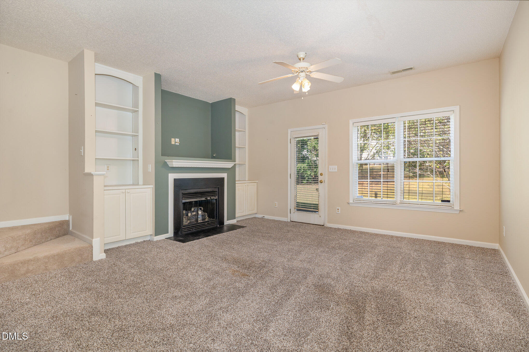 2116 Metacomet Way