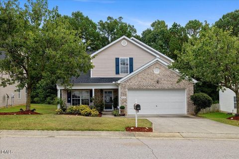 Photo of 505 Pyracantha Dr Drive, Holly Springs, NC 27540 (MLS # 10122145)