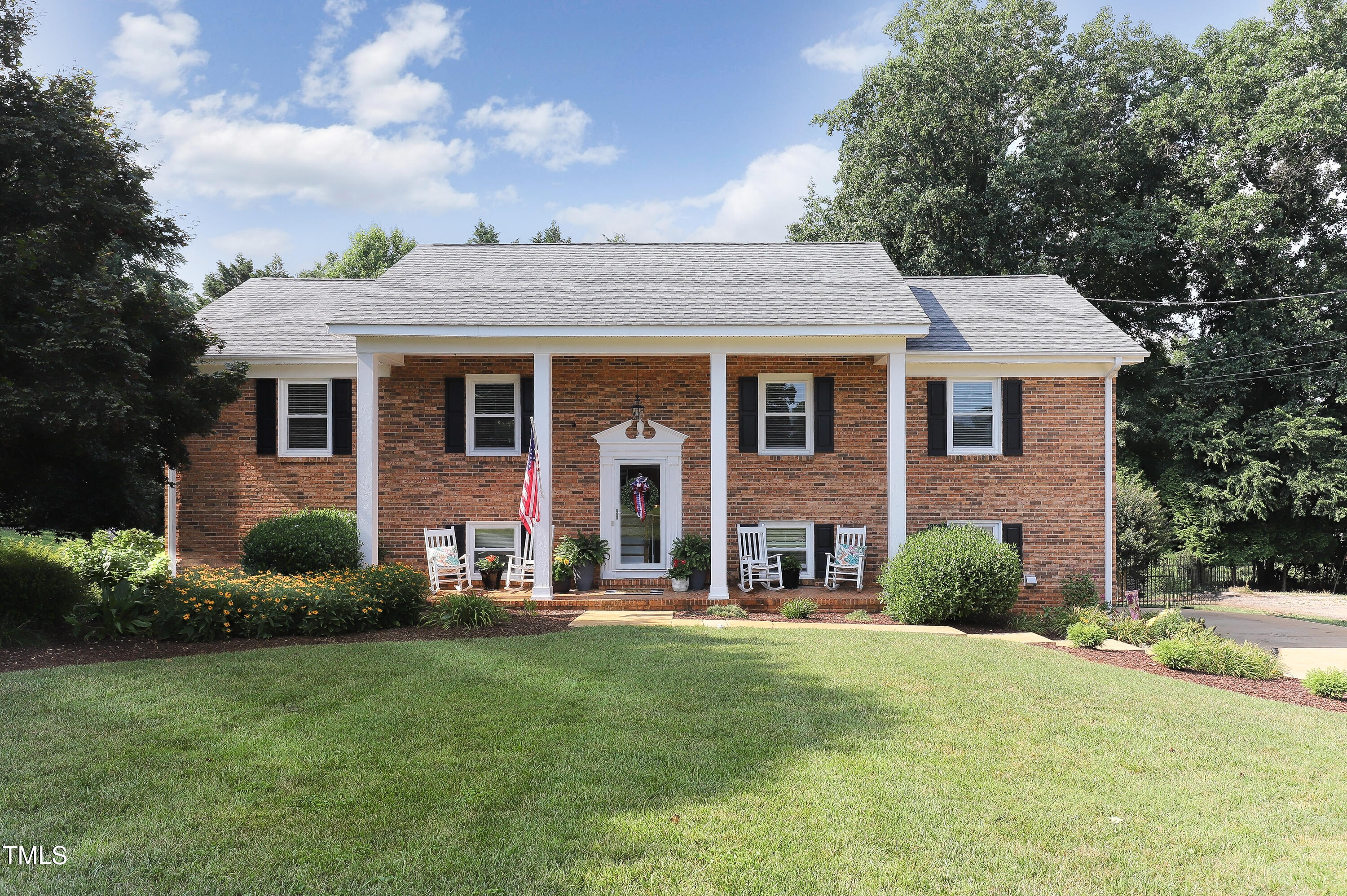 1008 A Driftwood Drive