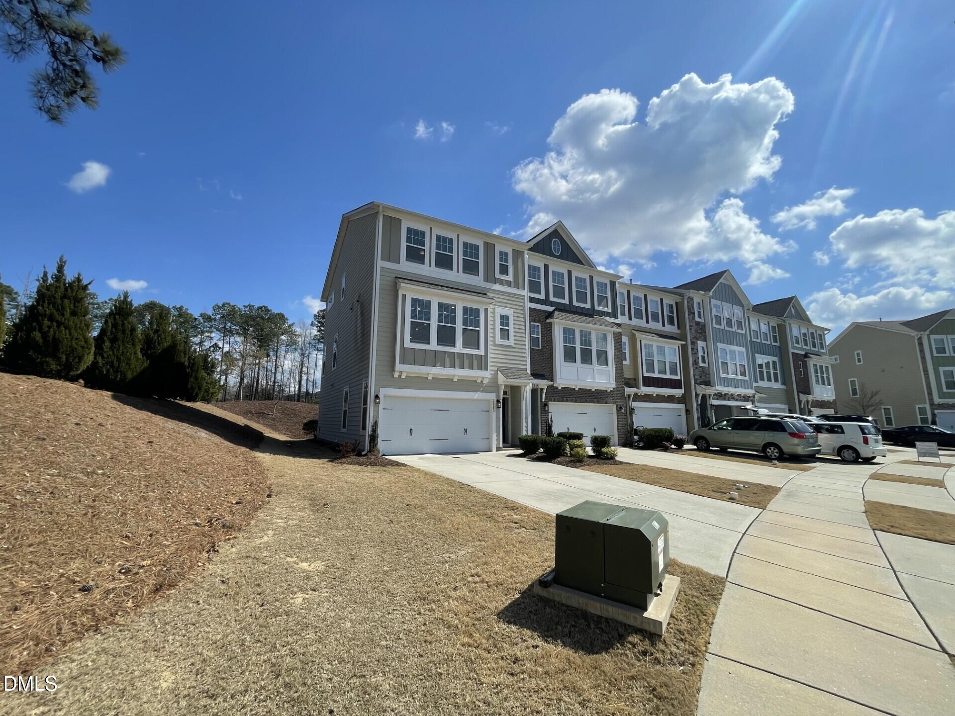 2843 Dallas Valley Lane