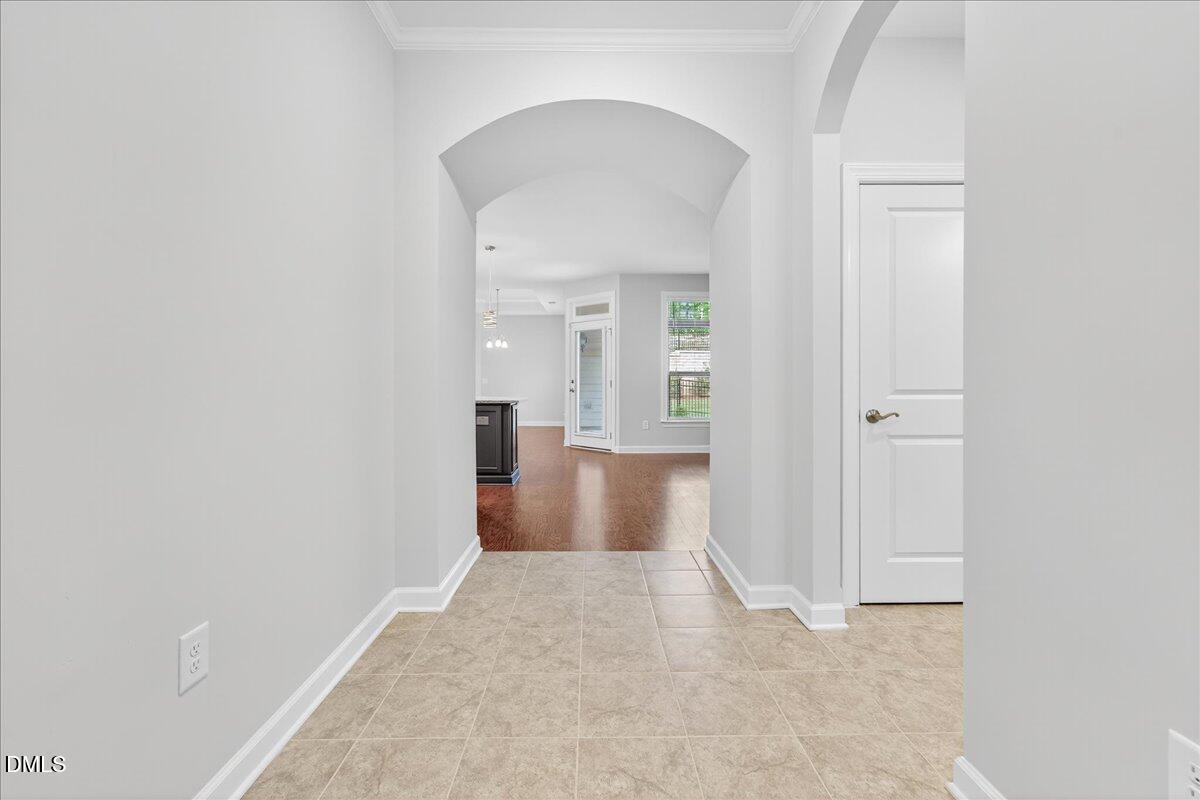 609 Crooked Pine Drive