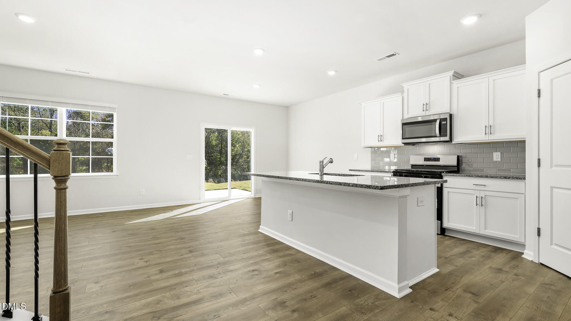 1557 Carisbrooke Drive